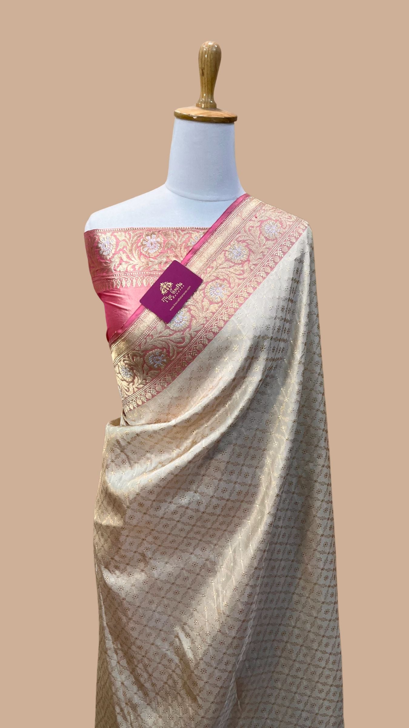 Pure Tissue Silk Handloom Banarasi Saree with Meenakari Tilfi Motifs