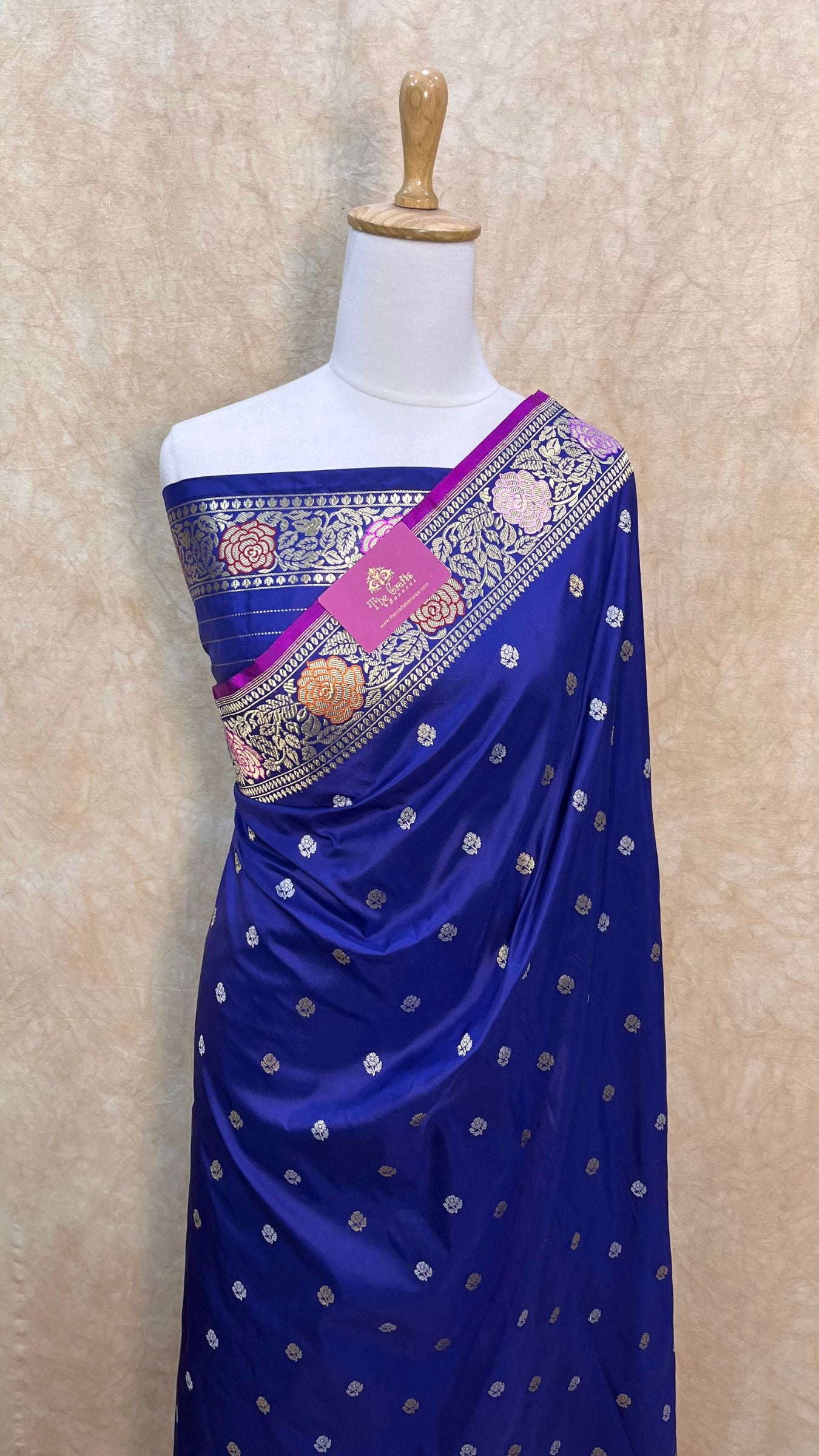 Pure Katan Silk Handloom Banarasi Saree - with sona rupa kadhua motifs