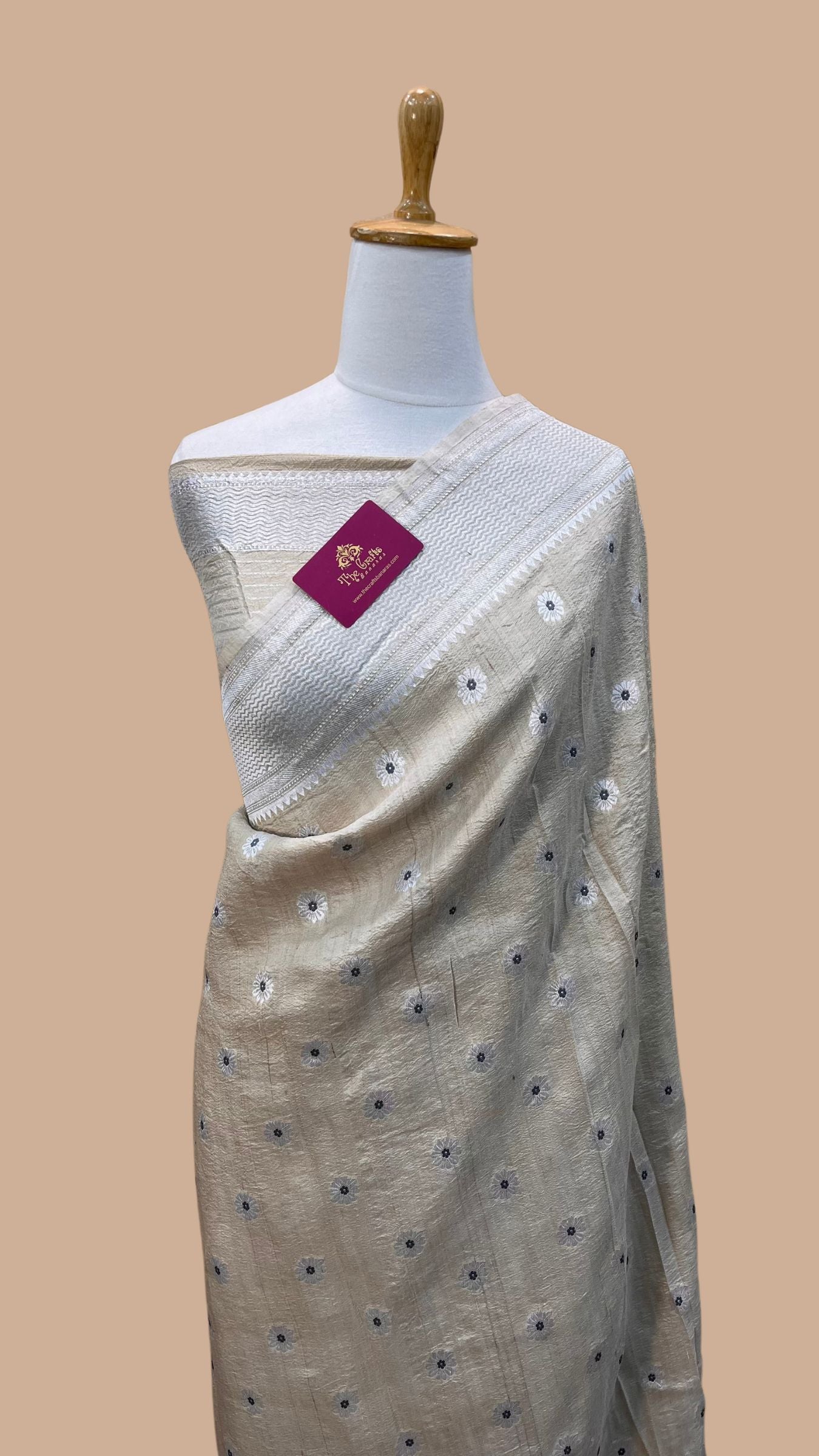 Tussar Georgette Handloom Banarasi Saree - Meenakari