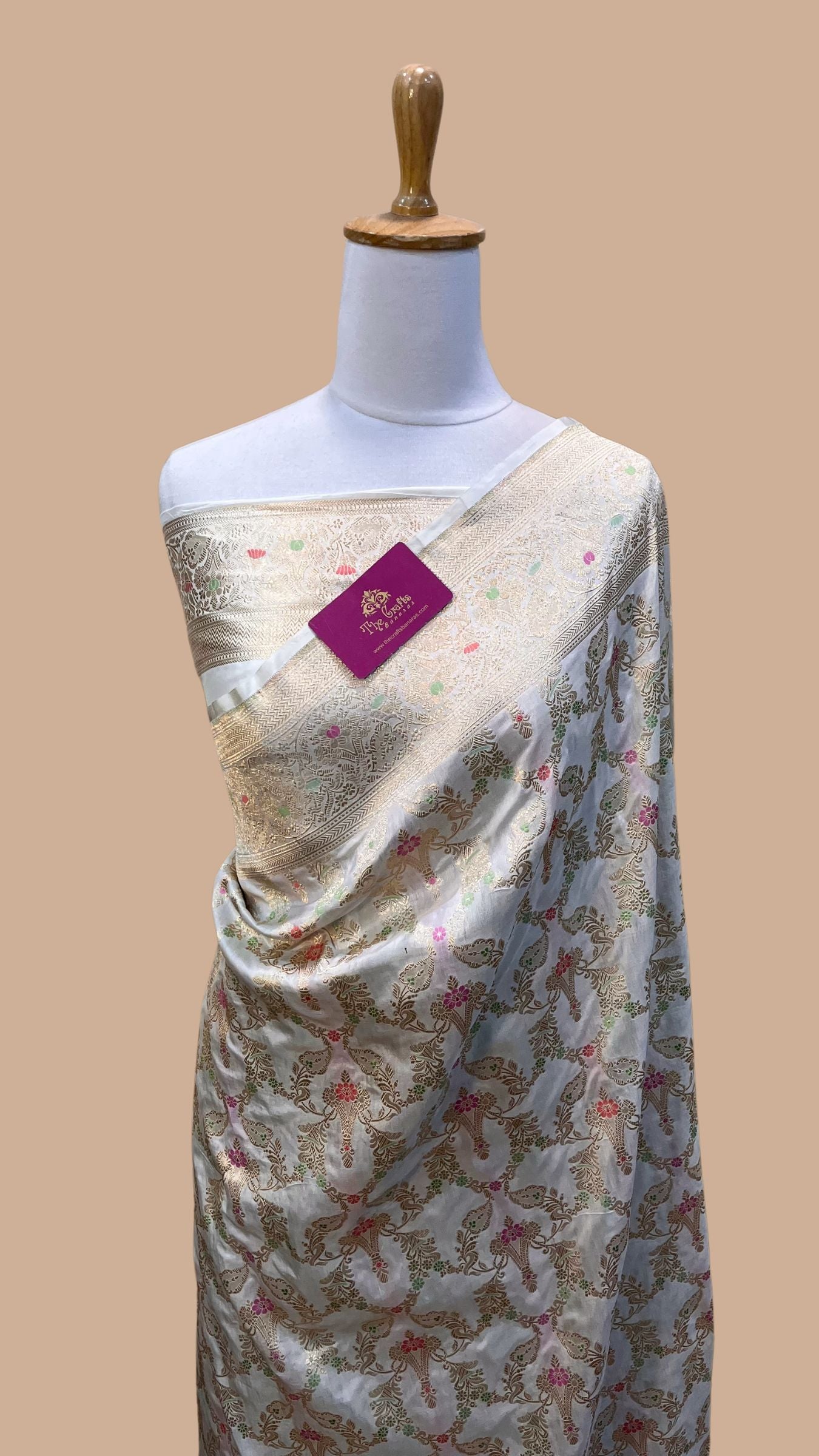 Pure Katan Silk Handloom Banarasi Saree - Jaal Work With Meenakari