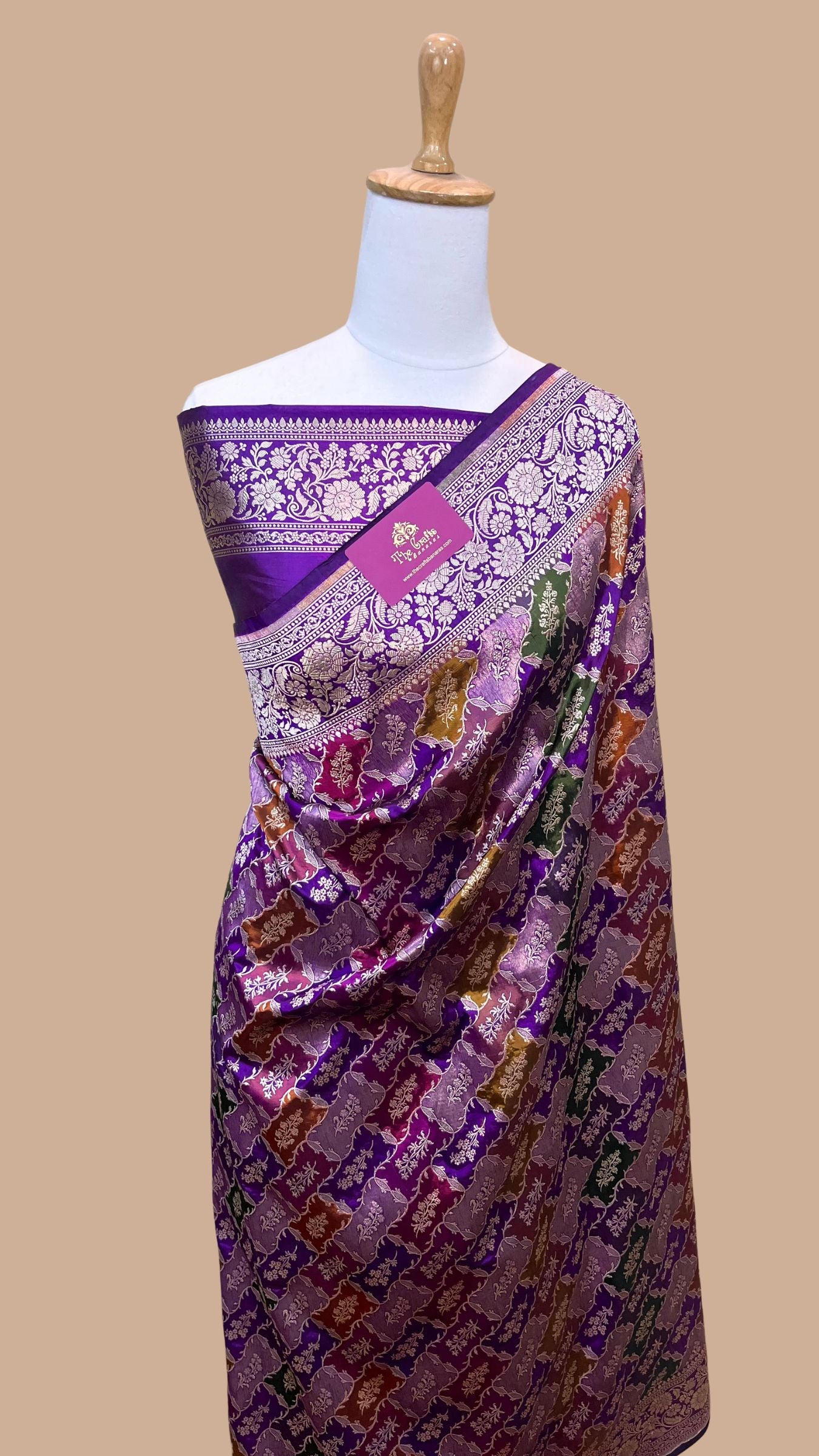 Rangkat Pure Katan Silk Handloom Banarasi Saree - Jaal Work With Meenakari