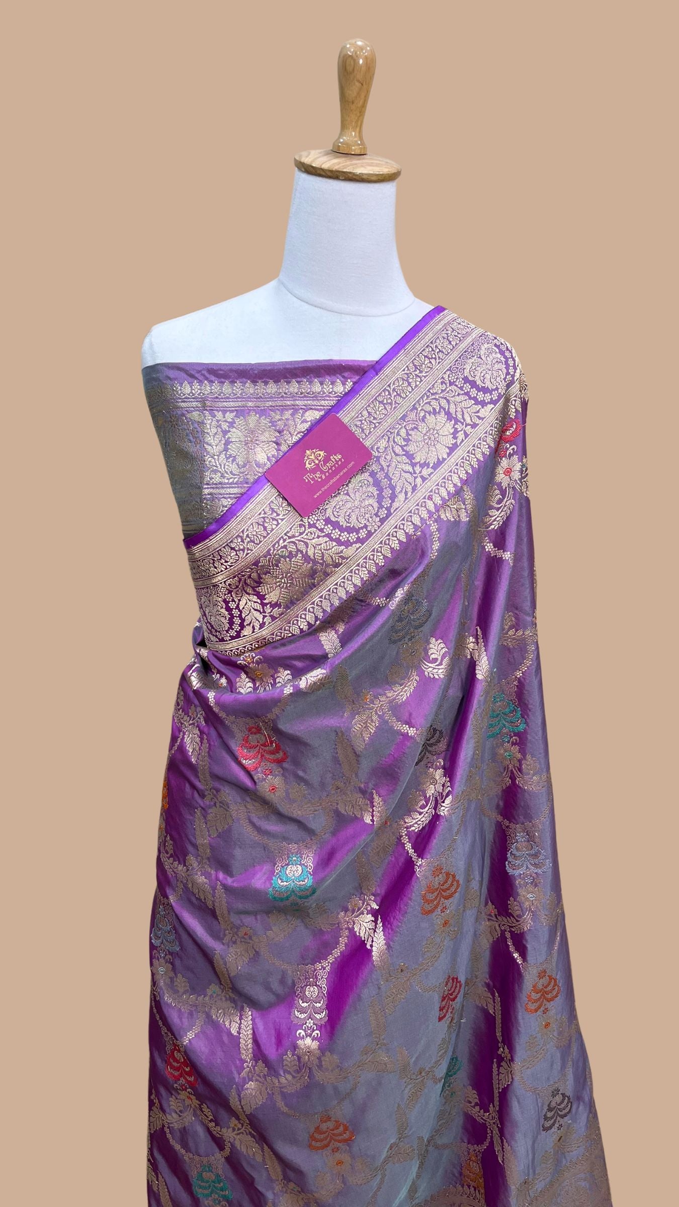 Pure Katan Silk Handloom Banarasi Saree - All Over Kadiyal Jaal Work