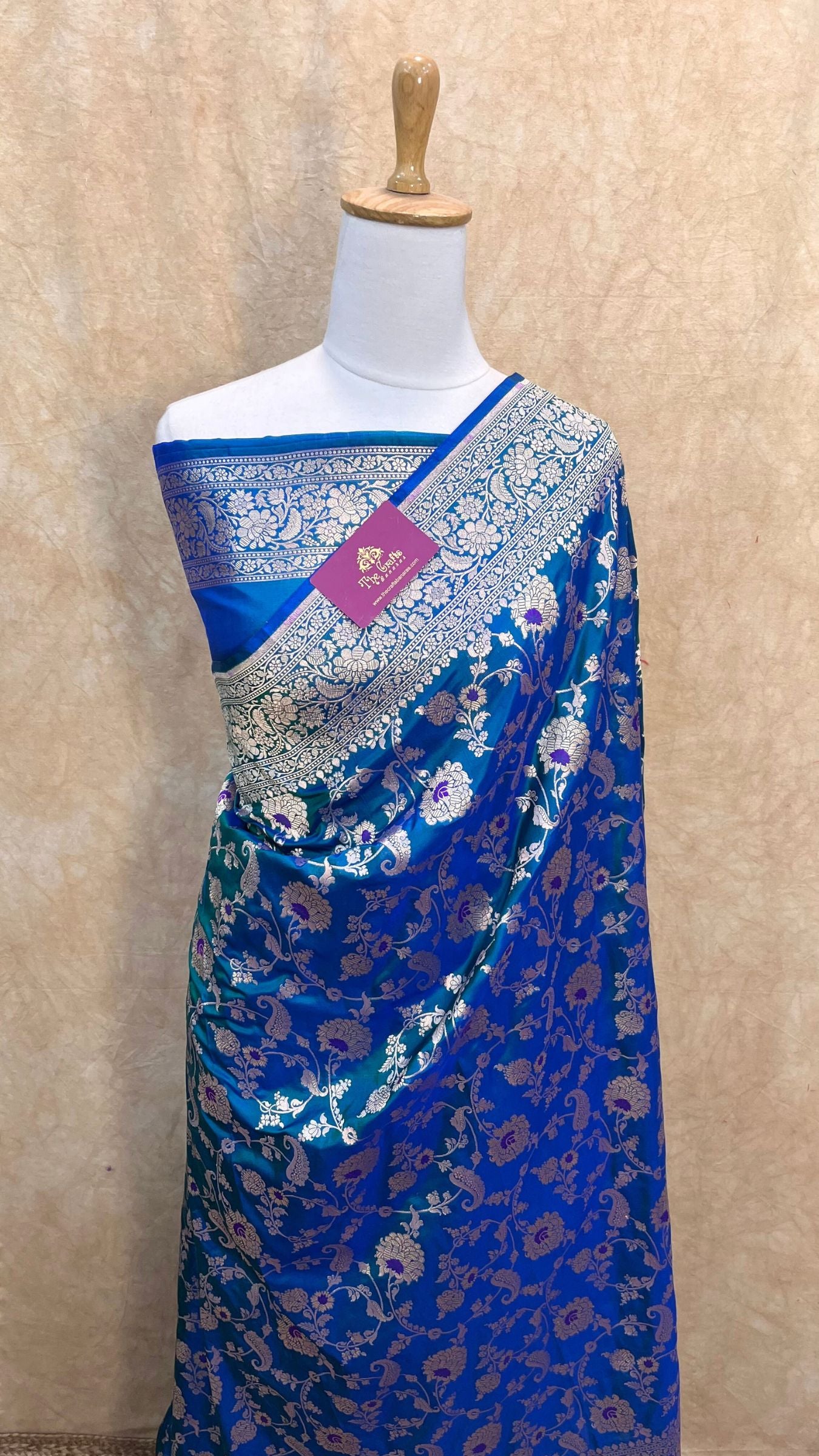 Pure Katan Silk Handloom Banarasi Saree - Jaal Work With Meenakari
