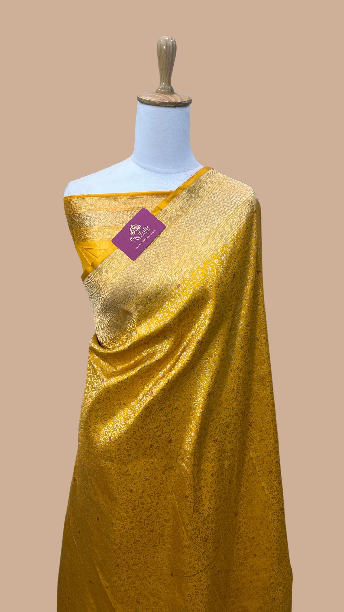 Pure Katan Silk Handloom Banarasi Saree - Tanchui Brocade Meena