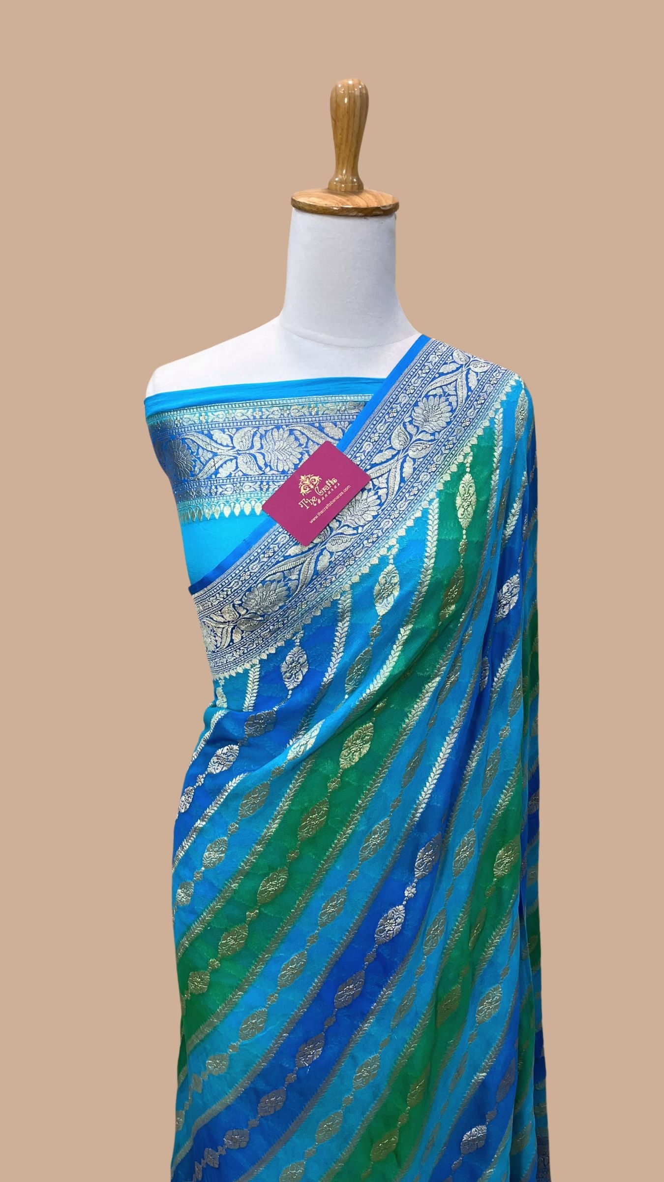 Khaddi Georgette Handloom Banarasi Saree - Water Zari