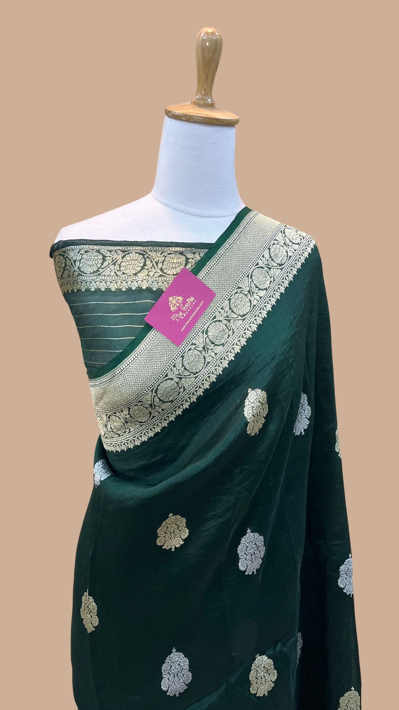 Pure Kora Silk Handloom Banarasi Saree - With Sona Rupa Kadhua Work