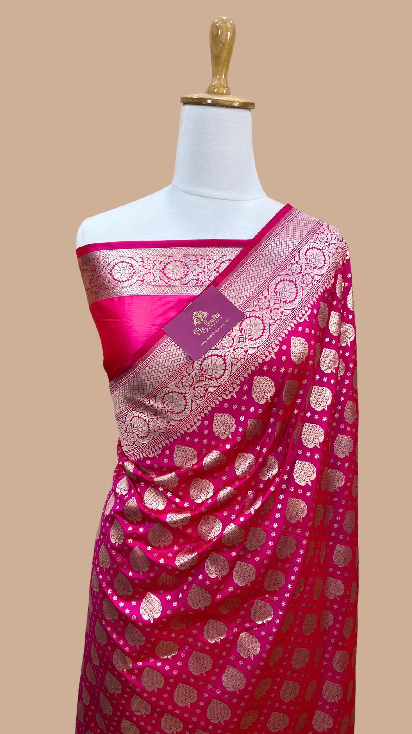 Pure Katan Silk Handloom Banarasi Saree - Jaal work