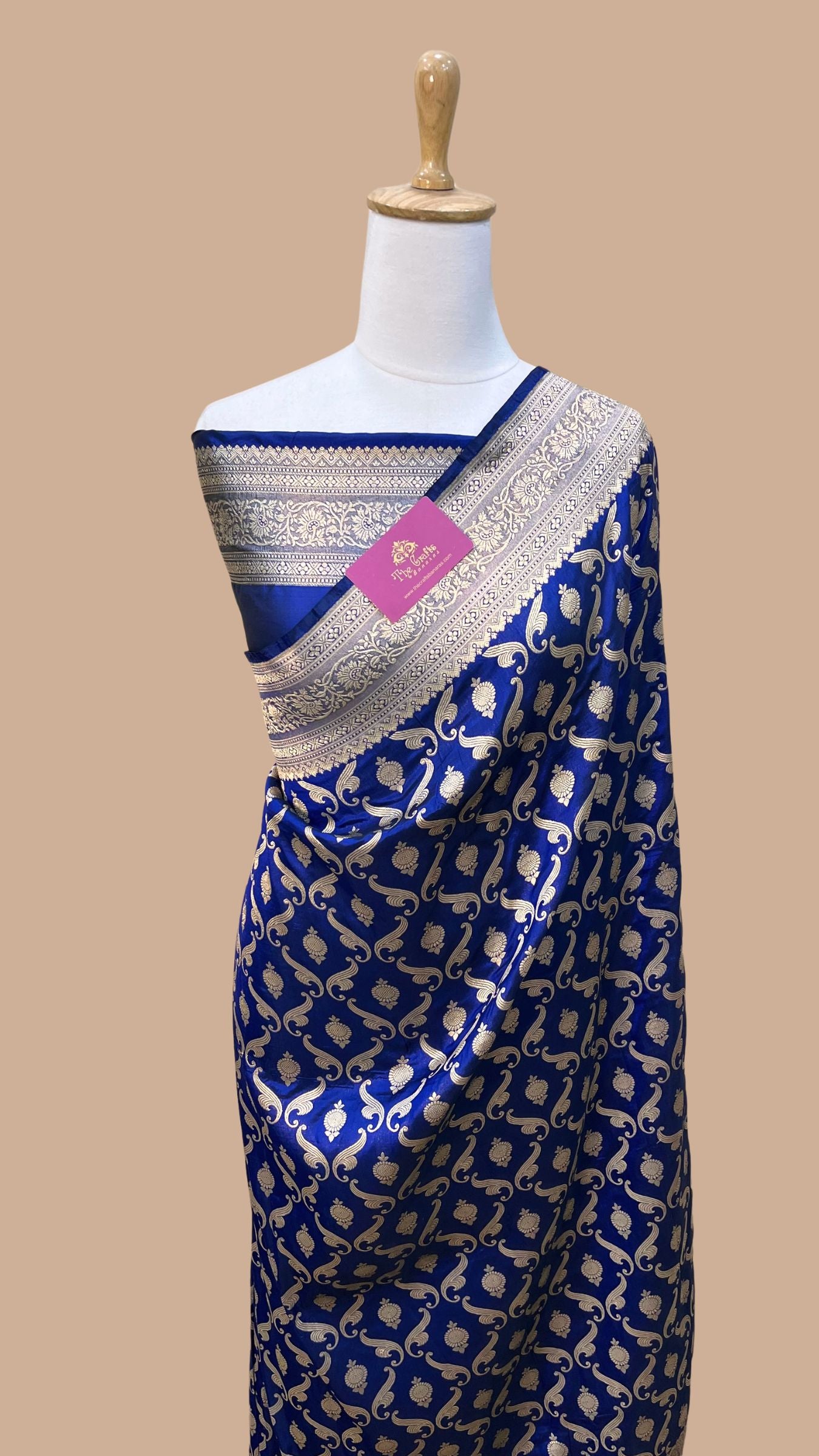 Pure Katan Silk Handloom Banarasi Saree - Jaal work