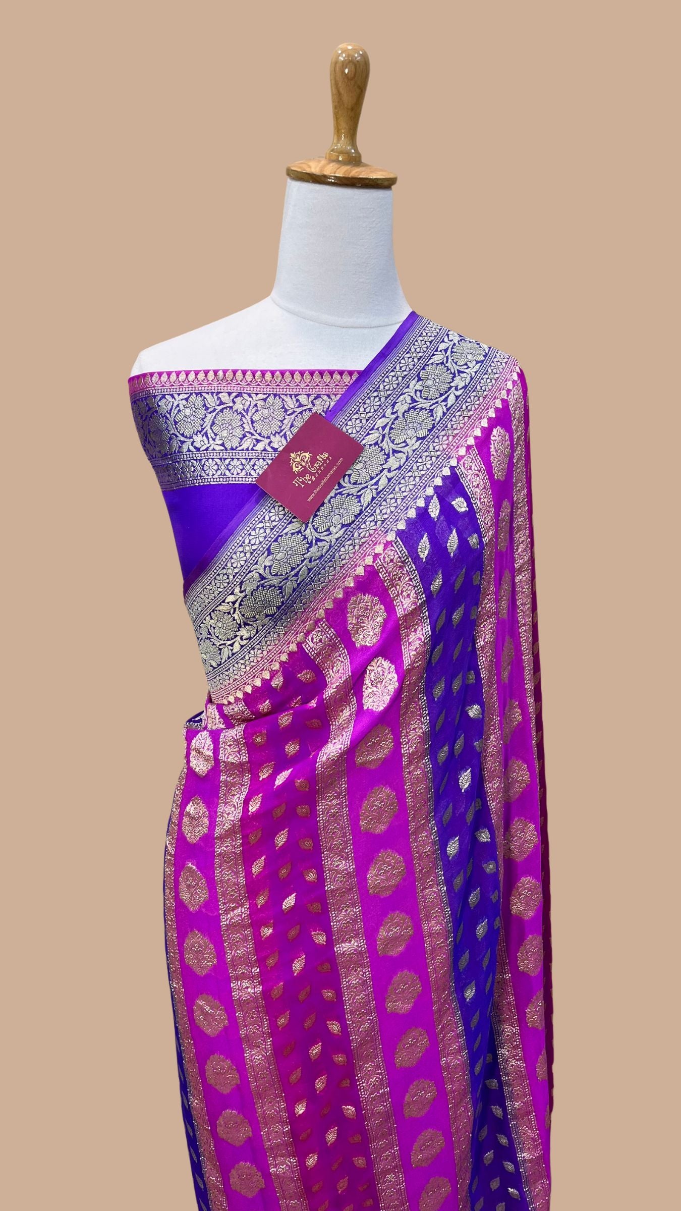 Khaddi Georgette Handloom Banarasi Saree - Water Zari