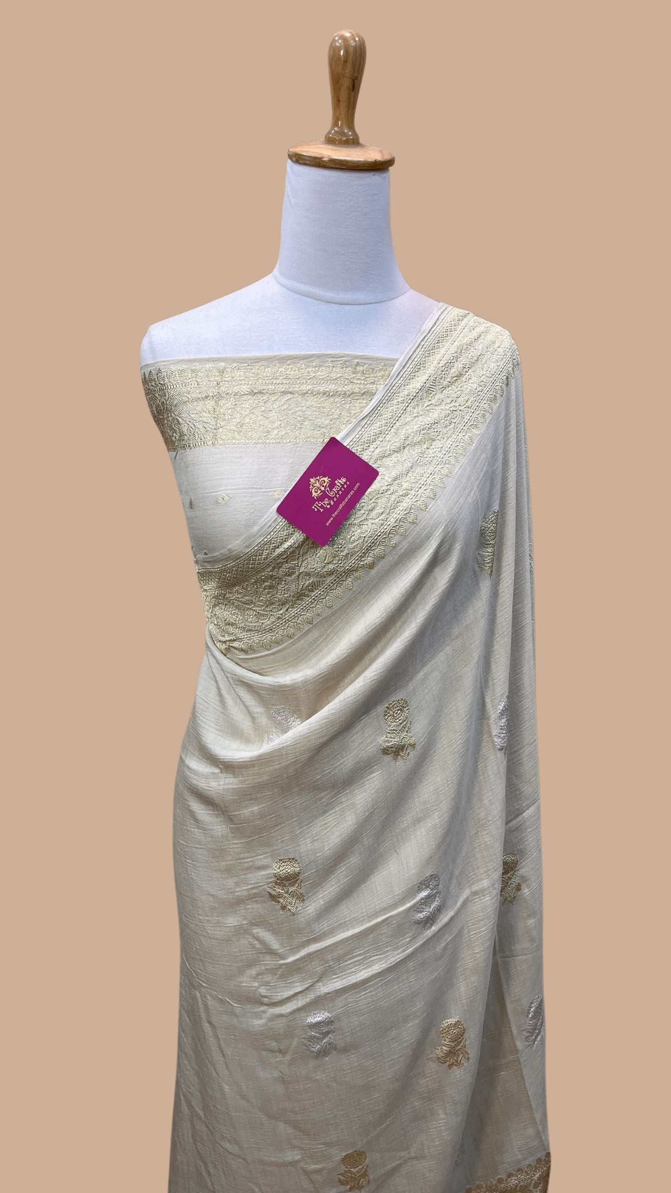 Pure Munga Silk Handloom Banarasi Saree - With Kadhua Sona Rupa Motifs