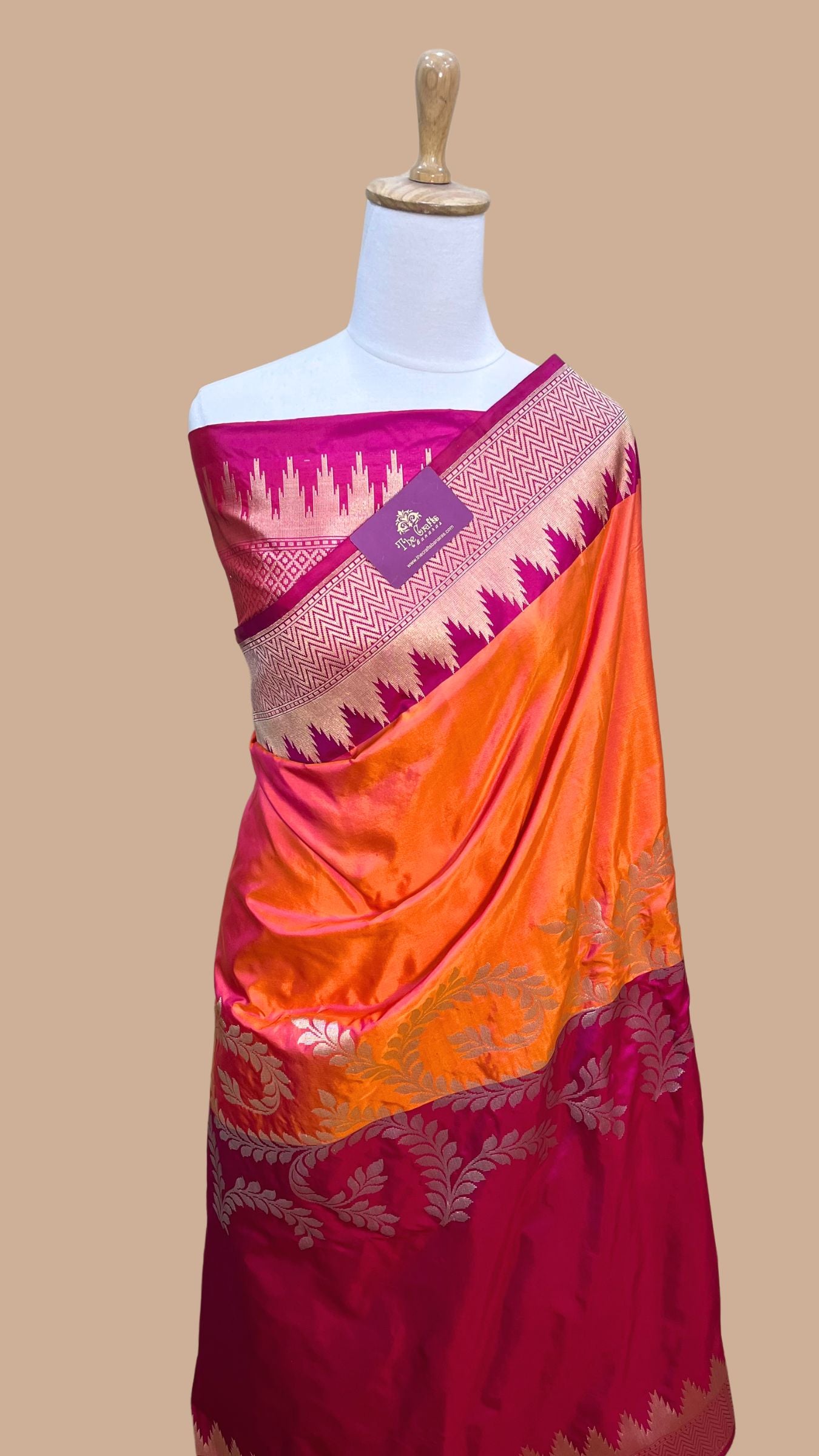 Rangkat Pure Katan Silk Handloom Banarasi Saree - with kadhua work