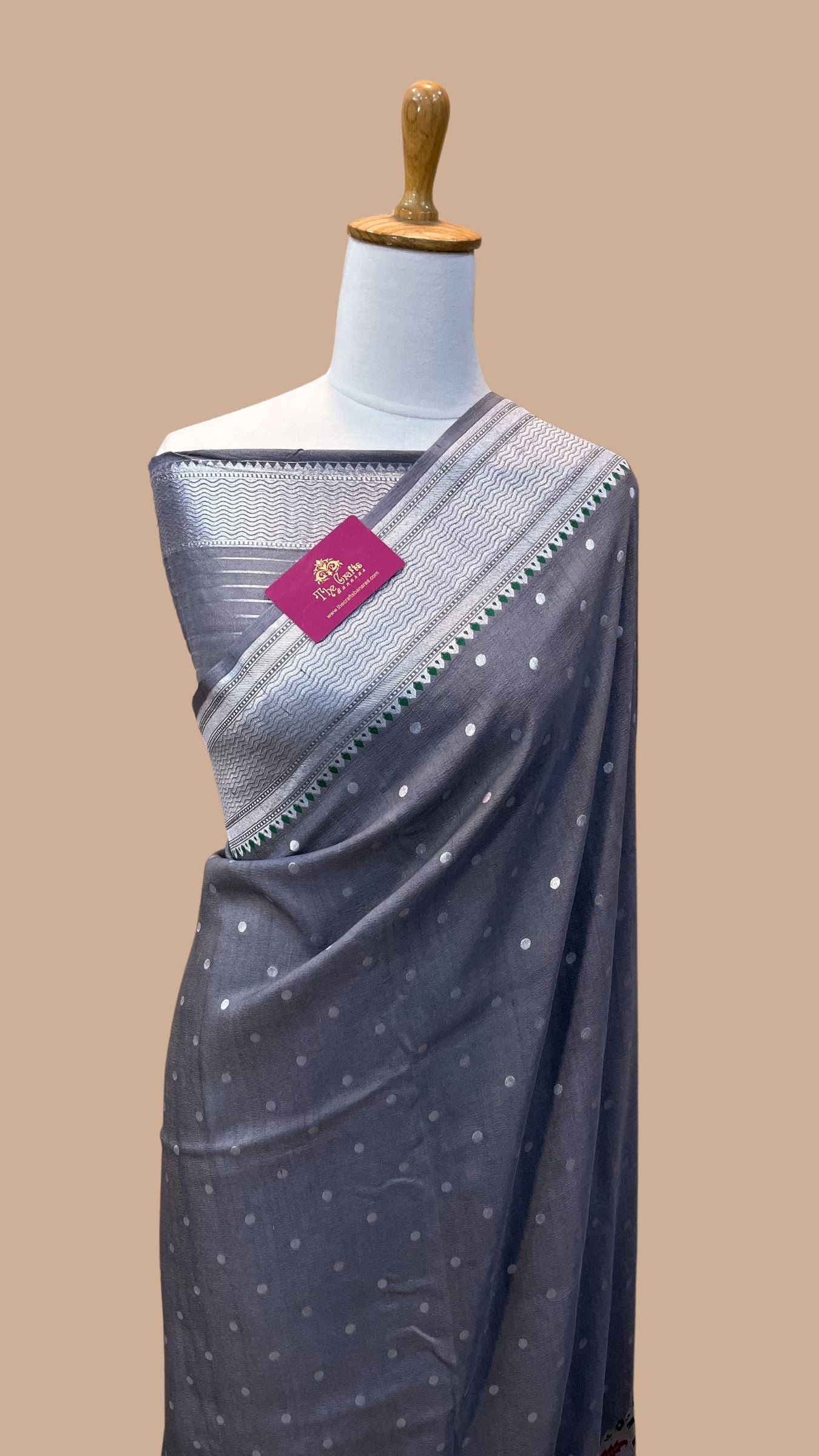 Tussar Georgette Handloom Banarasi Saree - Meenakari