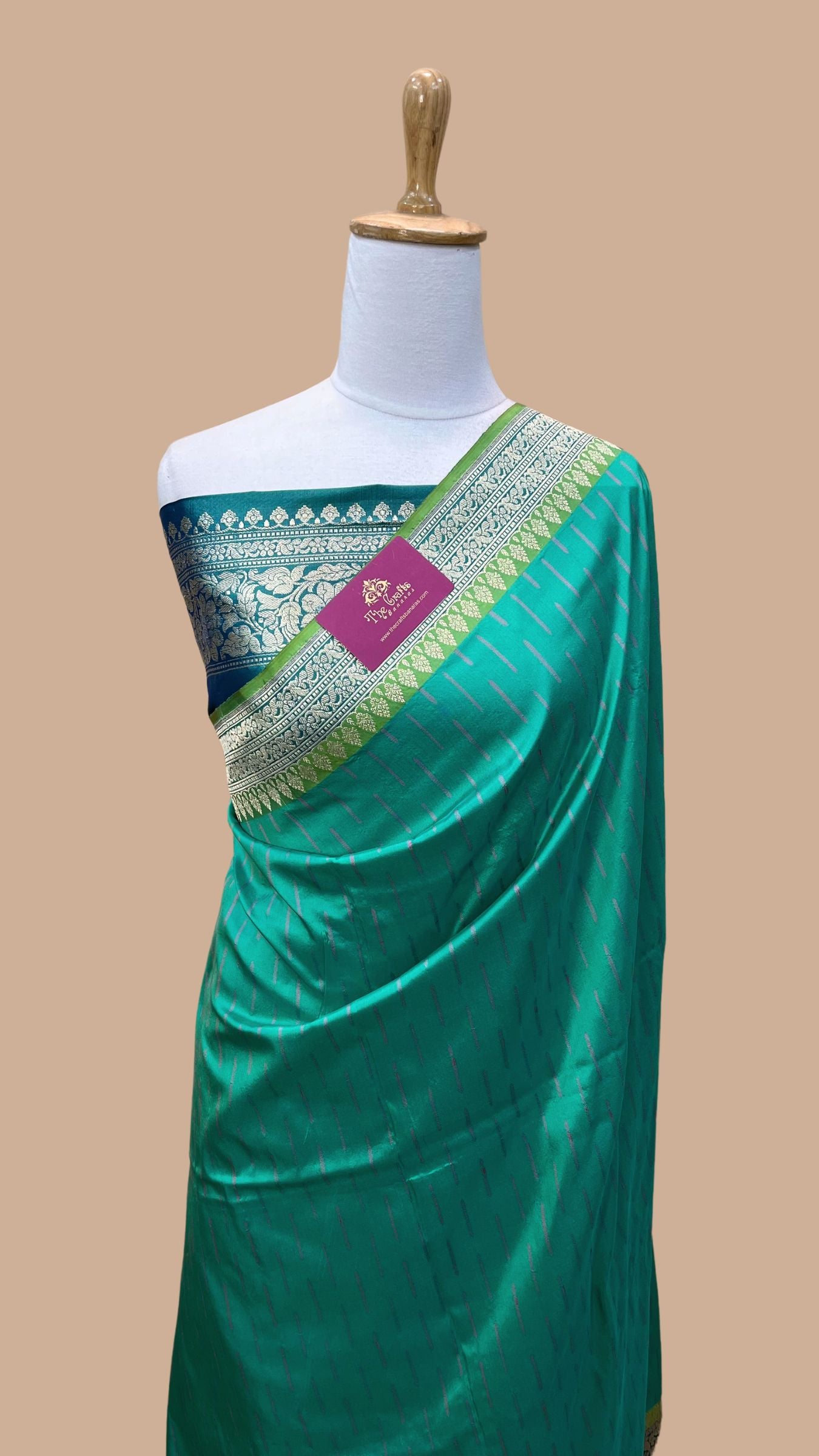 Pure Katan Silk Handloom Banarasi Saree - Tanchui Brocade Meena