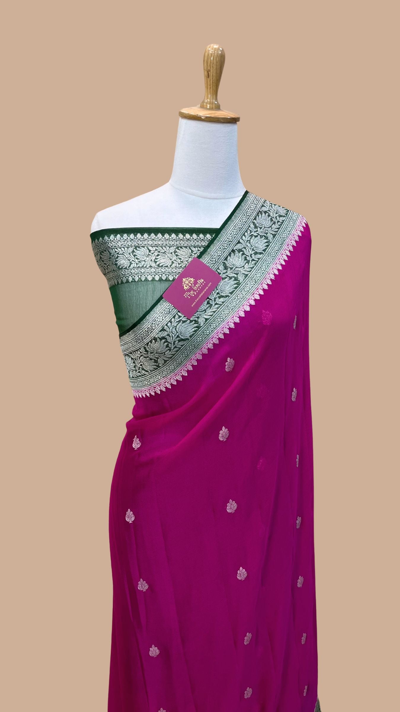 Pure Georgette Banarasi Handloom Saree - Silver Zari