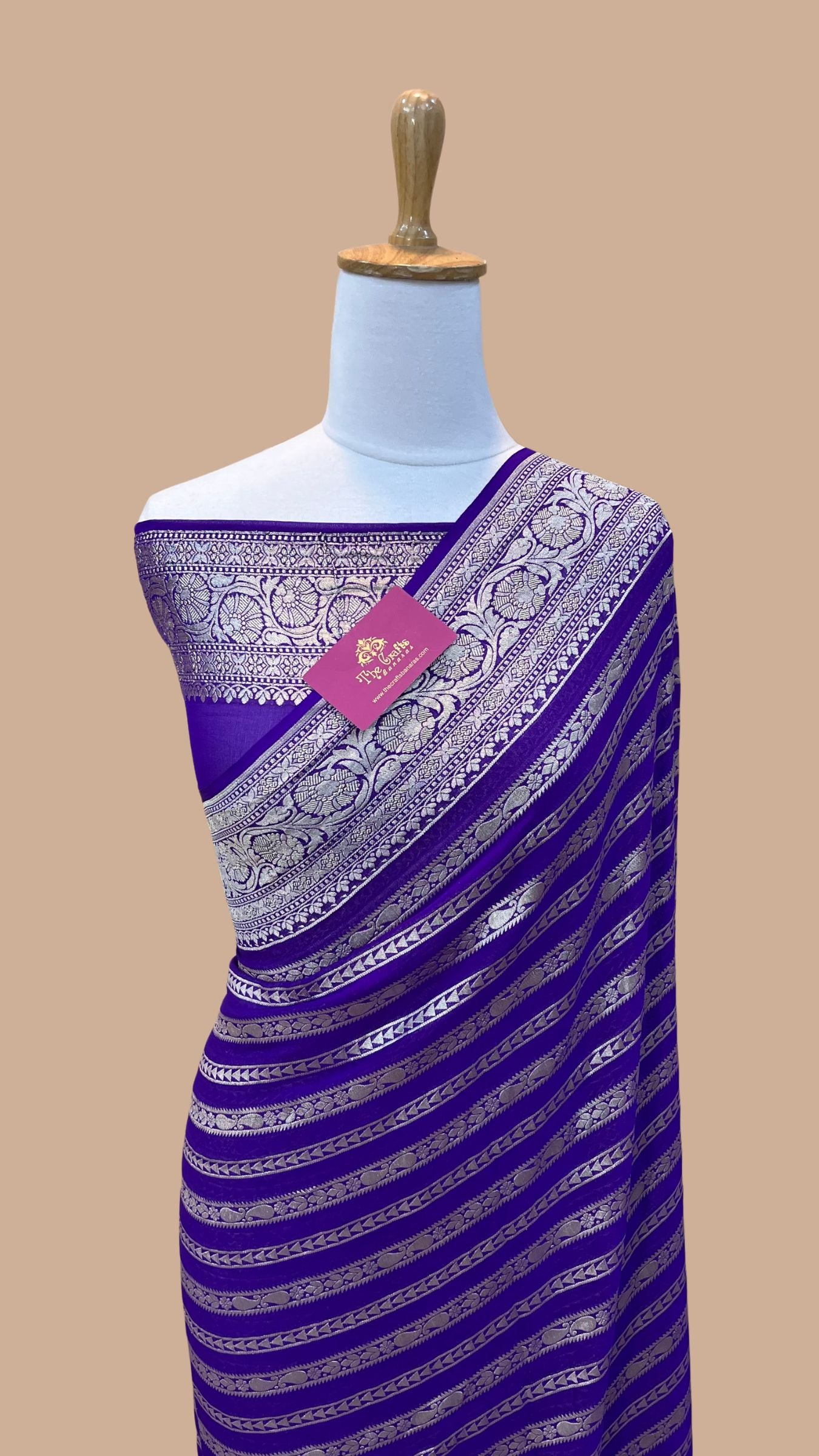 Khaddi Georgette Handloom Banarasi Saree - Water Zari