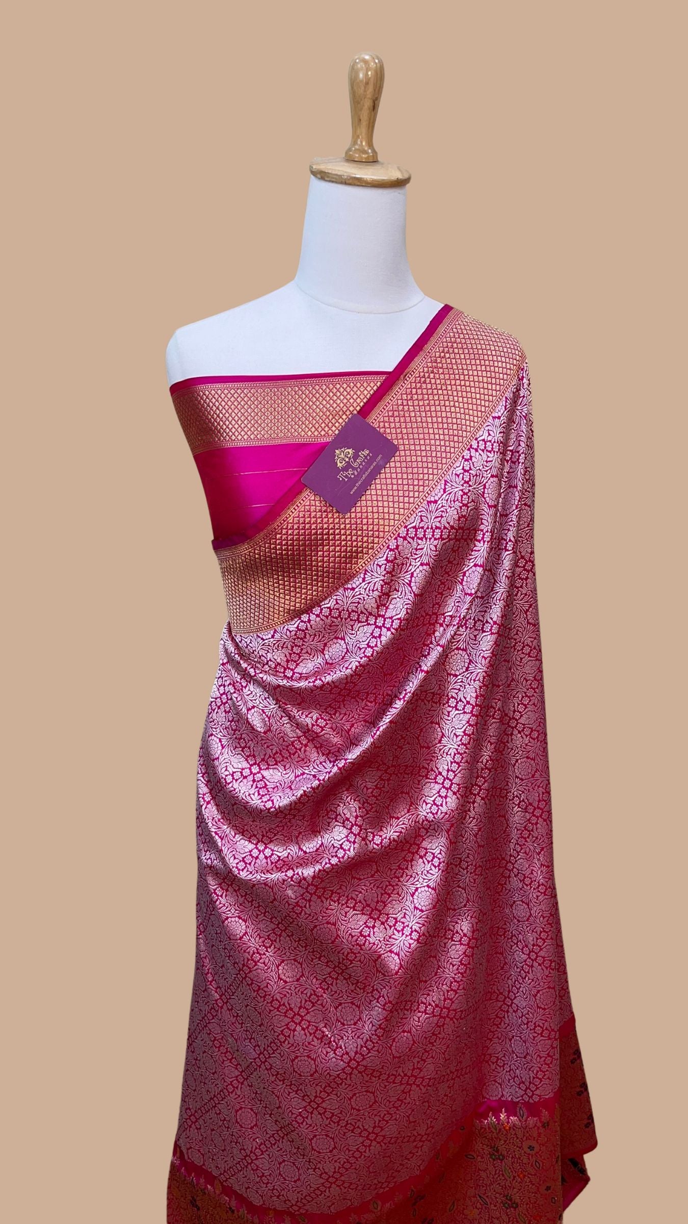 Pure Katan Silk Handloom Banarasi Saree - Kadhua Tanchui Brocade Meena