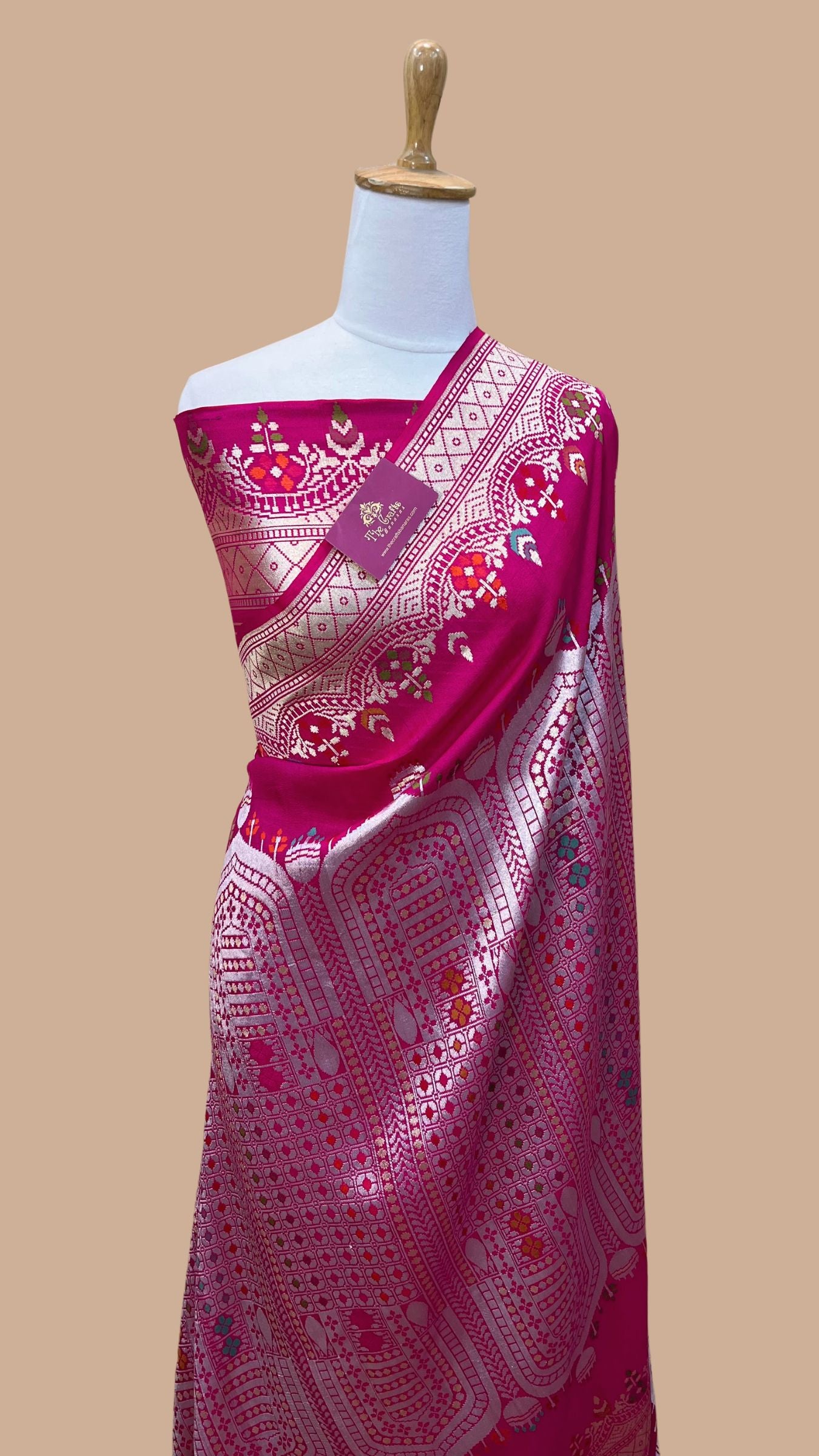 Tissue Georgette Handloom Banarasi Saree - Jaal with Meenakari