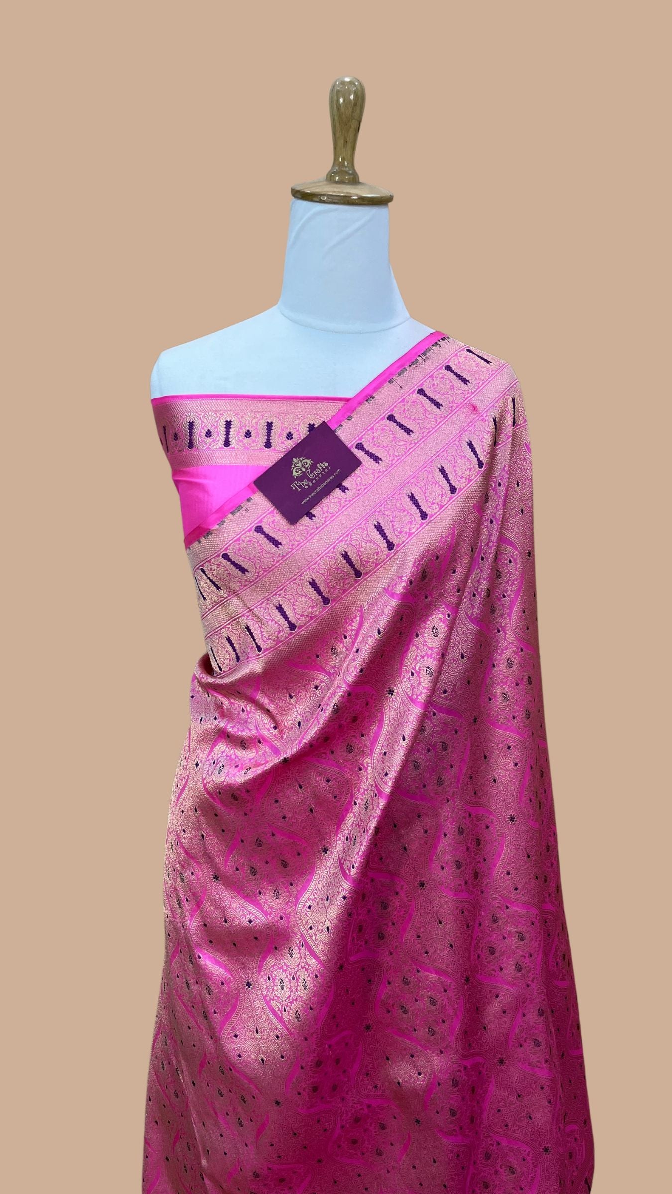 Pure Katan Silk Handloom Banarasi Saree - Tanchui Brocade Meena