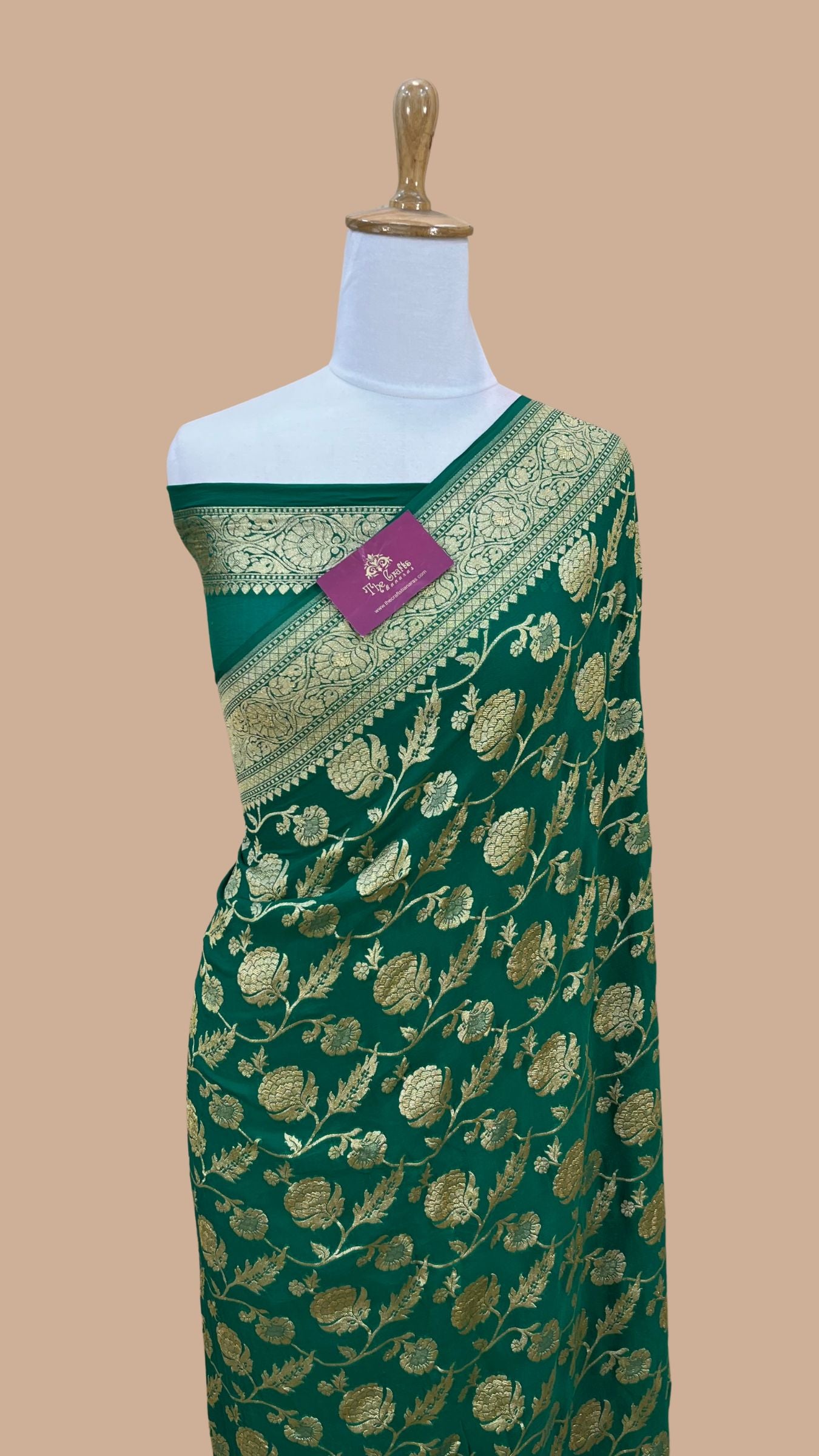 Pure Georgette Handloom Banarasi Saree - Gold zari with meenakari