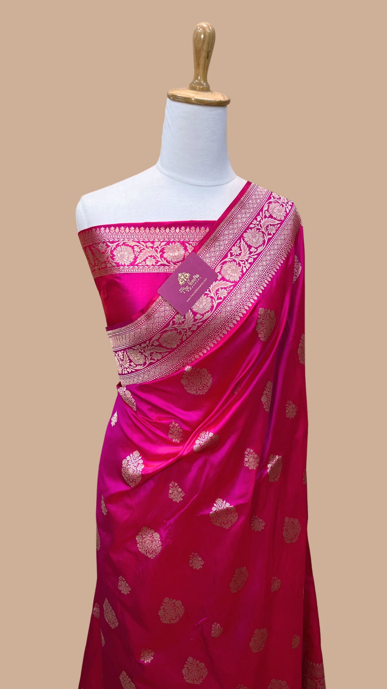 Pure Katan Silk Handloom Banarasi Saree - Jaal work