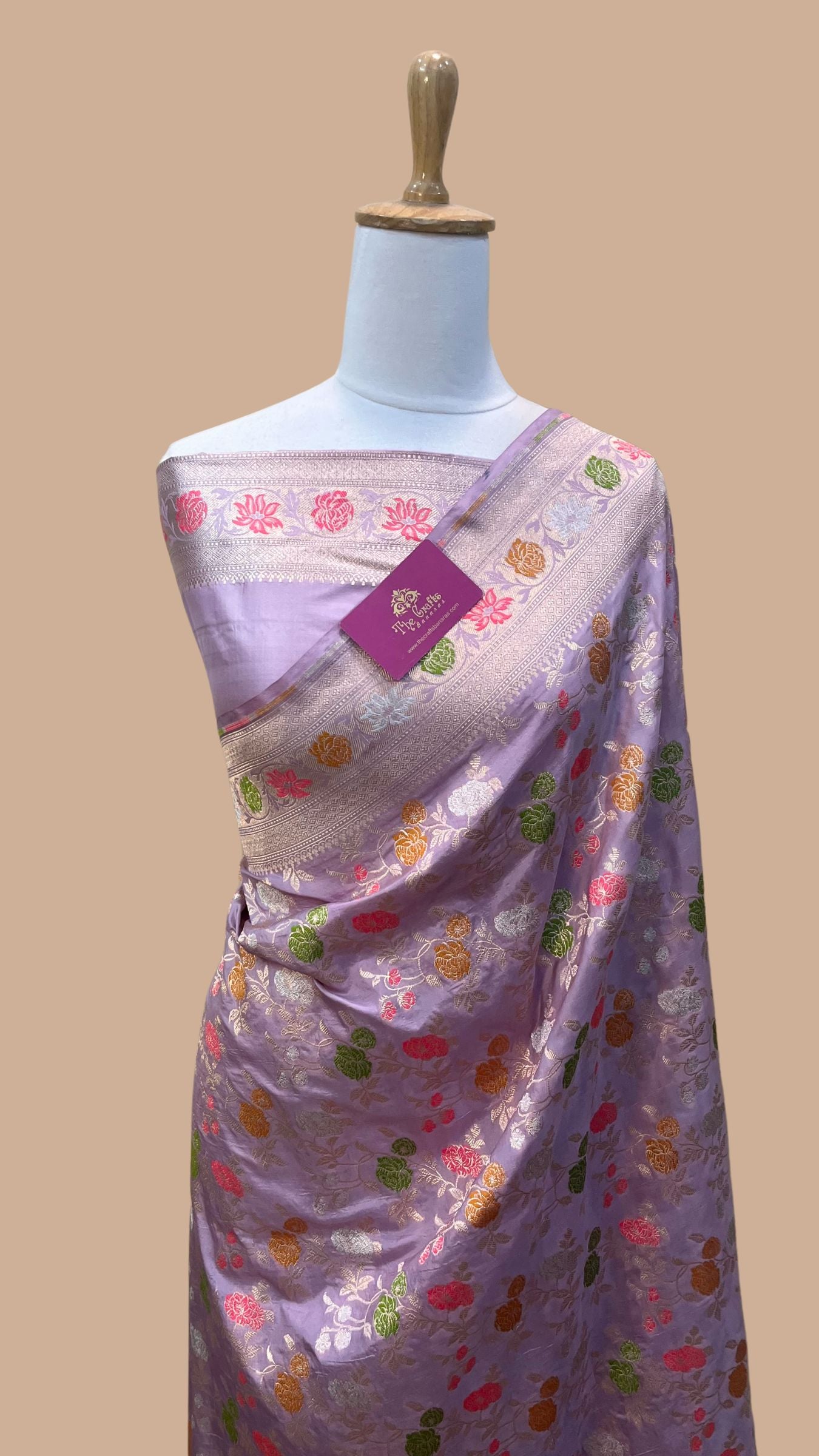 Pure Katan Silk Handloom Banarasi Saree - Jaal Work With Meenakari