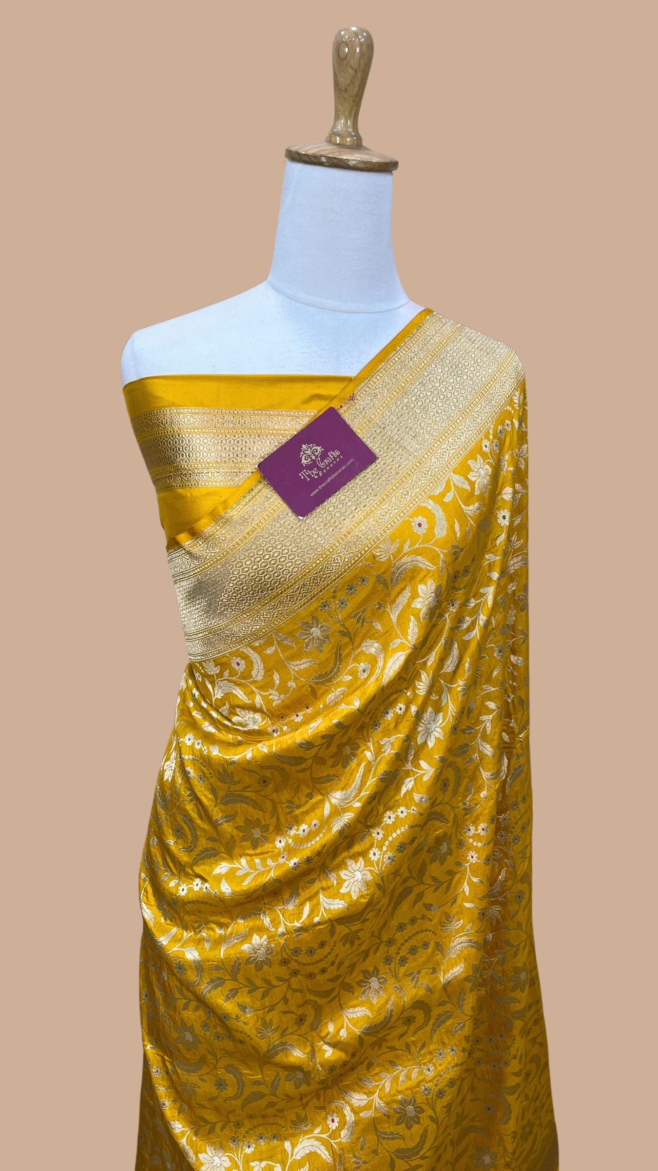 Pure Katan Silk Handloom Banarasi Saree - Tanchui Brocade Meena