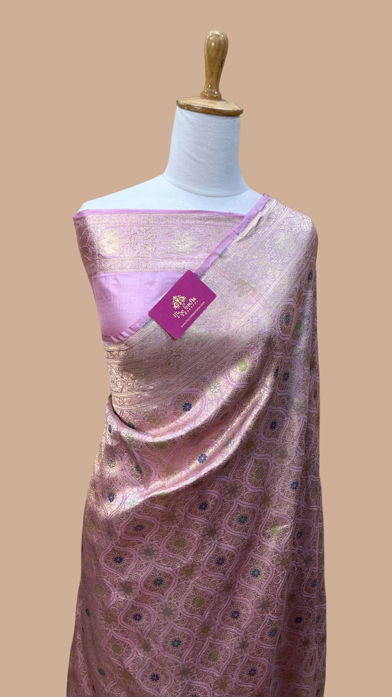 Pure Katan Silk Handloom Banarasi Saree - Tanchui Brocade Meena