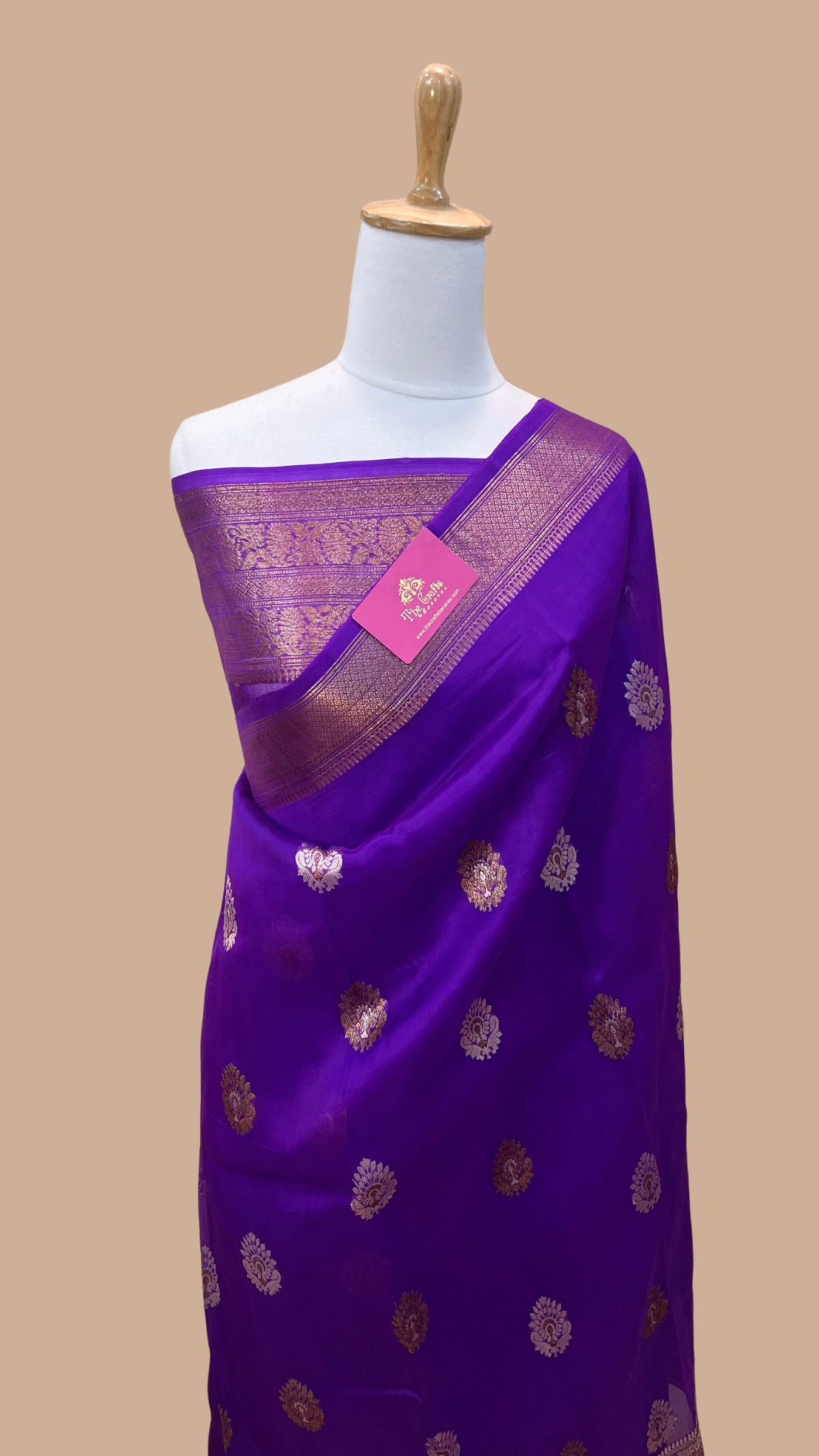 Pure Kora Silk Handloom Banarasi Saree - Alfi Kadhua motifs