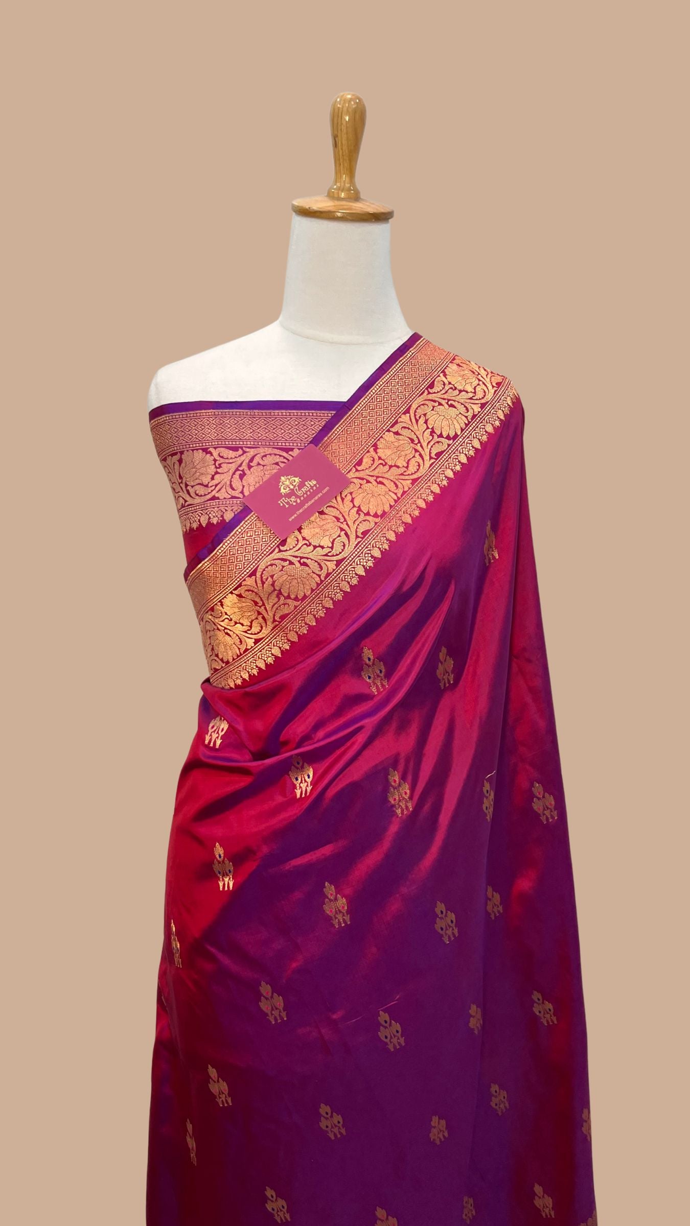 Pure Katan Silk Handloom Banarasi Saree - Kadhua Buti