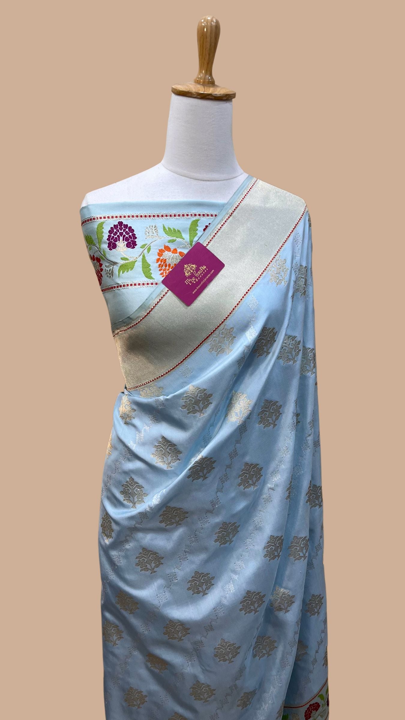 Pure Ektara Katan Silk Handloom Banarasi Saree - With Sona Roopa kadhua jangla