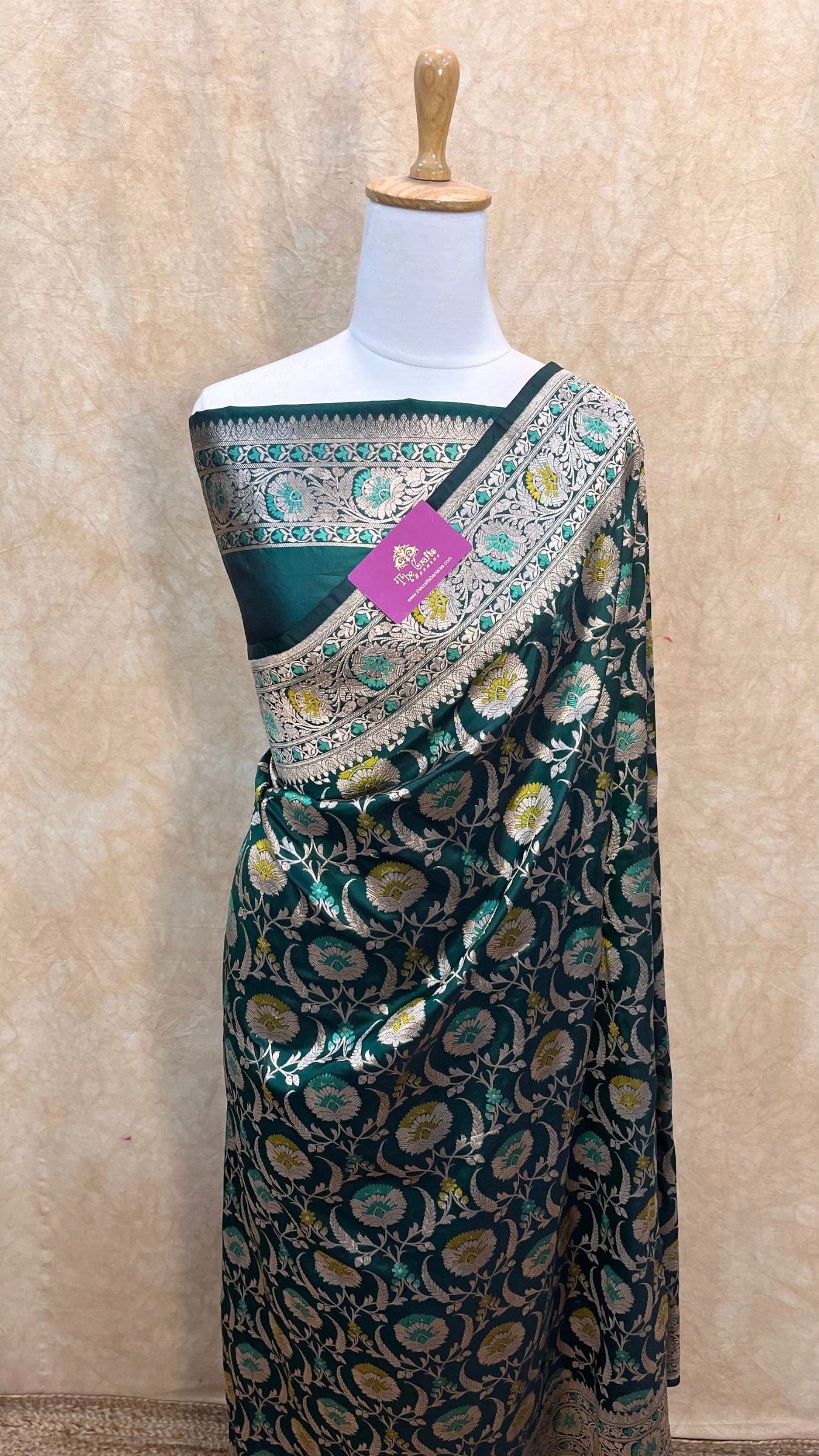 Pure Katan Silk Handloom Banarasi Saree - Jaal Work With Meenakari