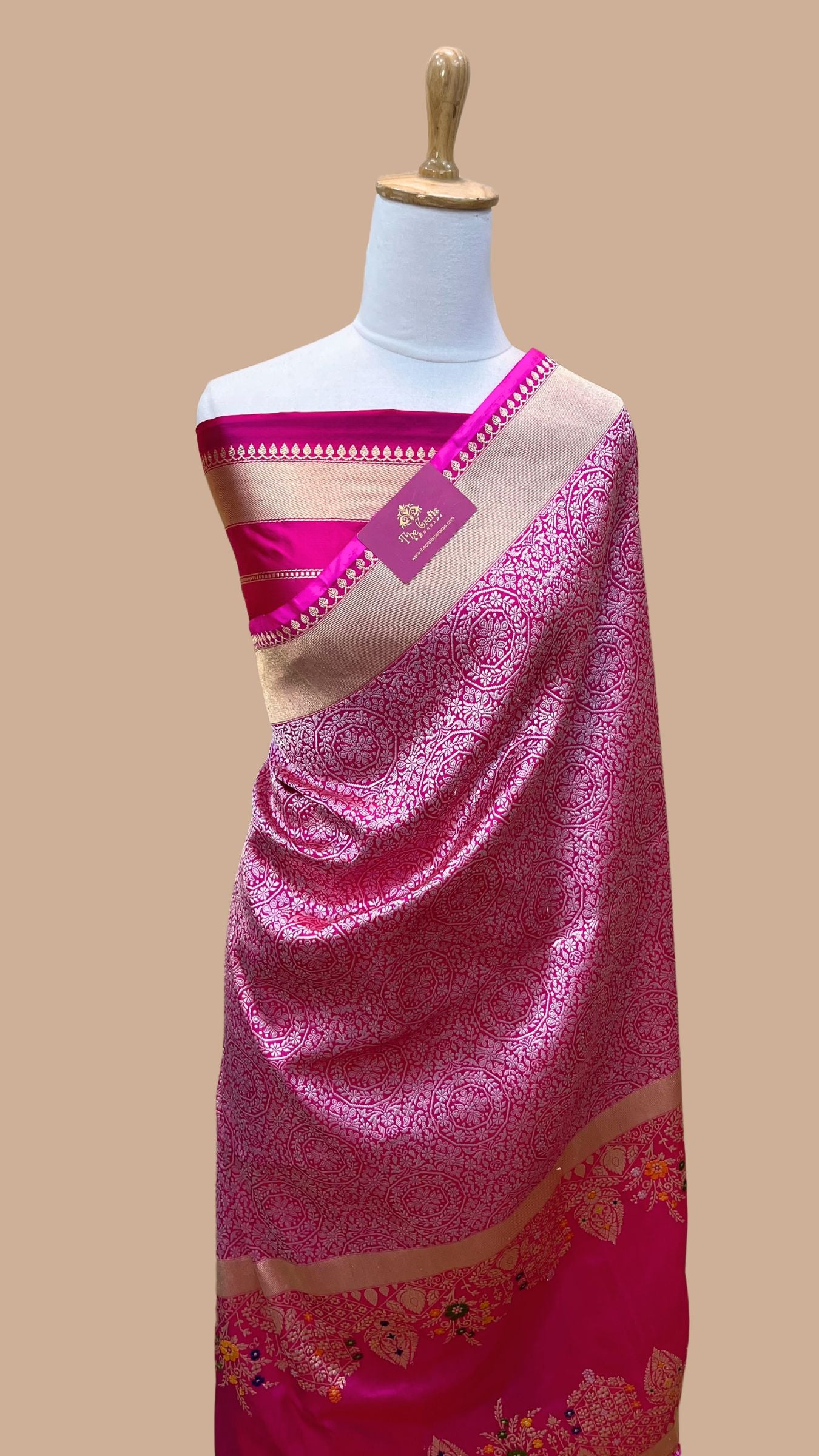 Pure Katan Silk Handloom Brocade Banarasi Saree - with kadhua meenakari work