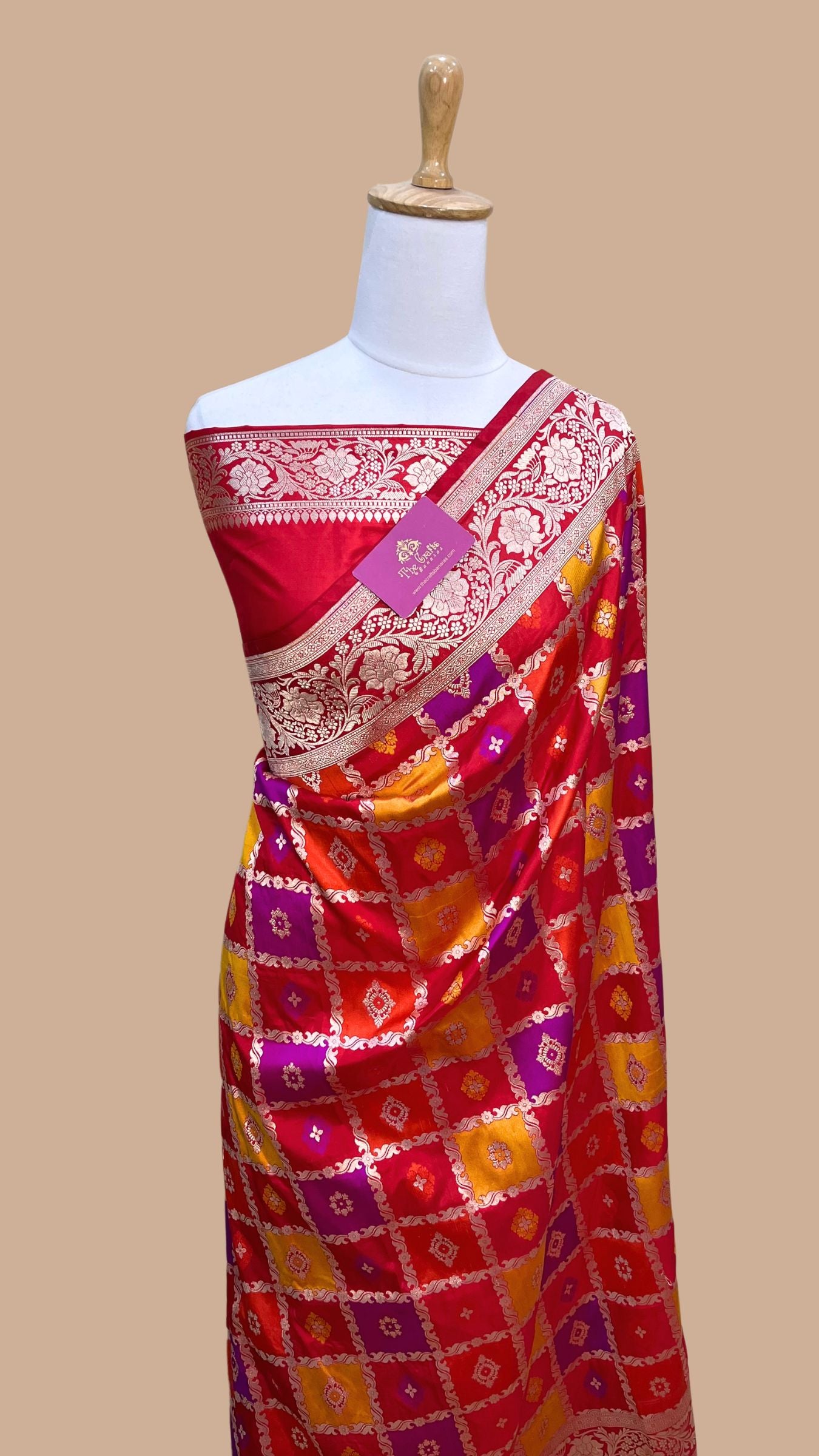 Rangkat Pure Katan Silk Handloom Banarasi Saree - Jaal Work With Meenakari