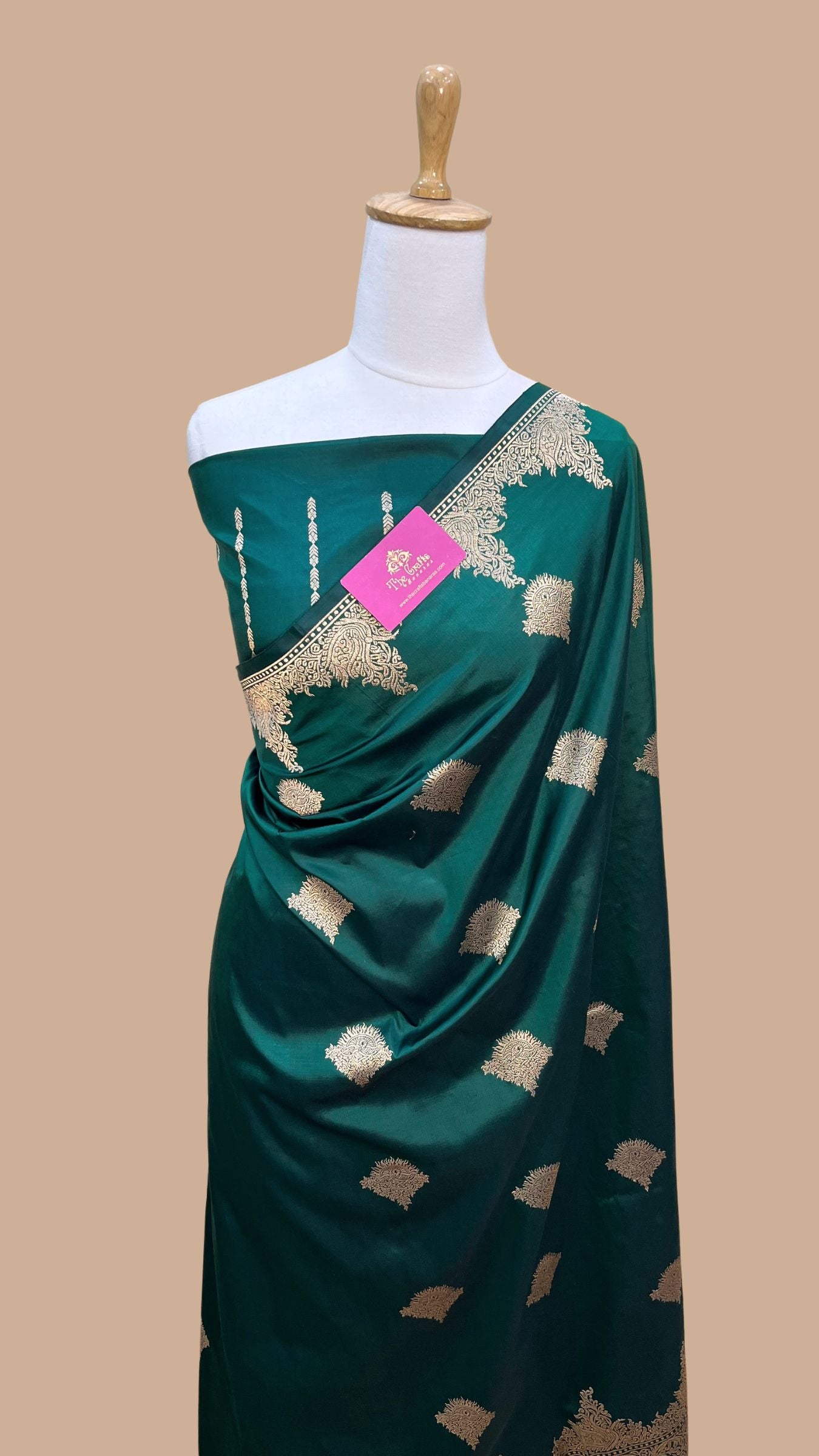 Pure Katan Silk Handloom Banarasi Saree - Jaal work
