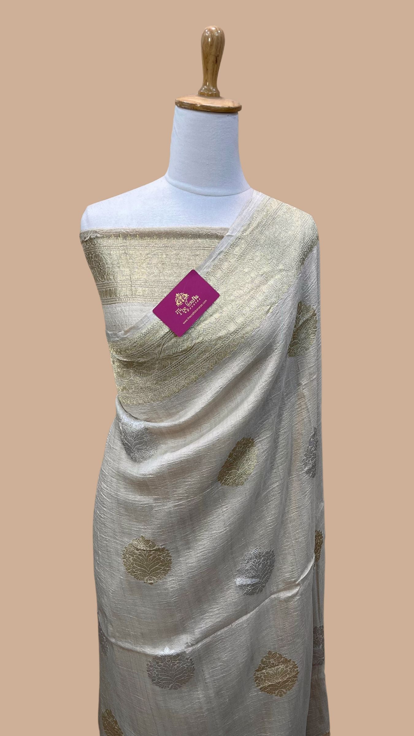 Pure Tussar Georgette Handloom Banarasi Saree - With Kadhua Sona Rupa Motifs