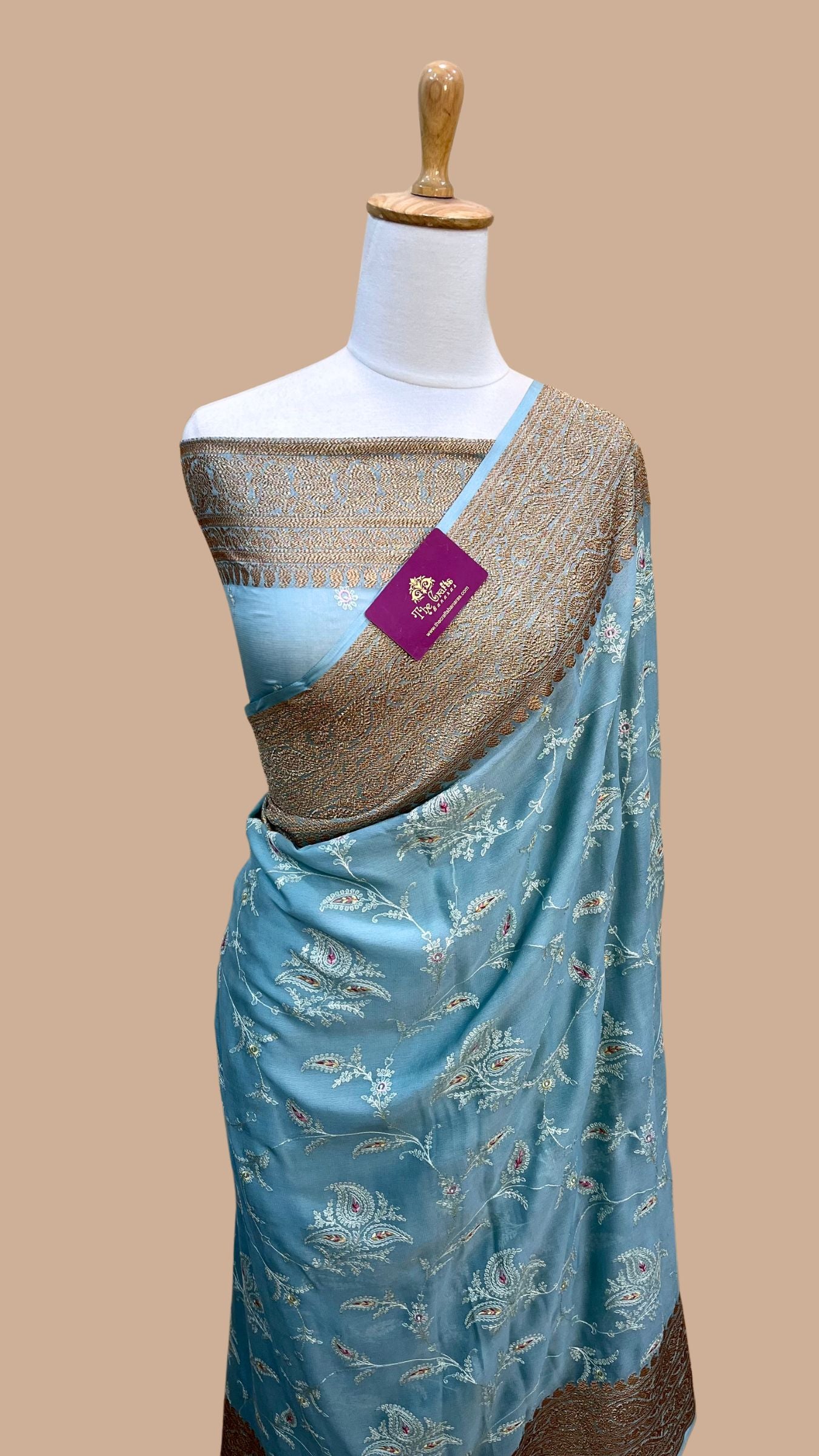 Pure Georgette Handloom Banarasi Saree - With Chikankari All Over