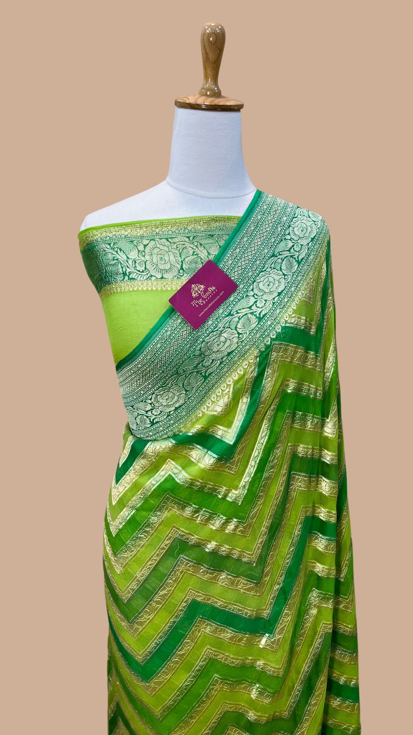 Khaddi Georgette Handloom Banarasi Saree - Water Zari