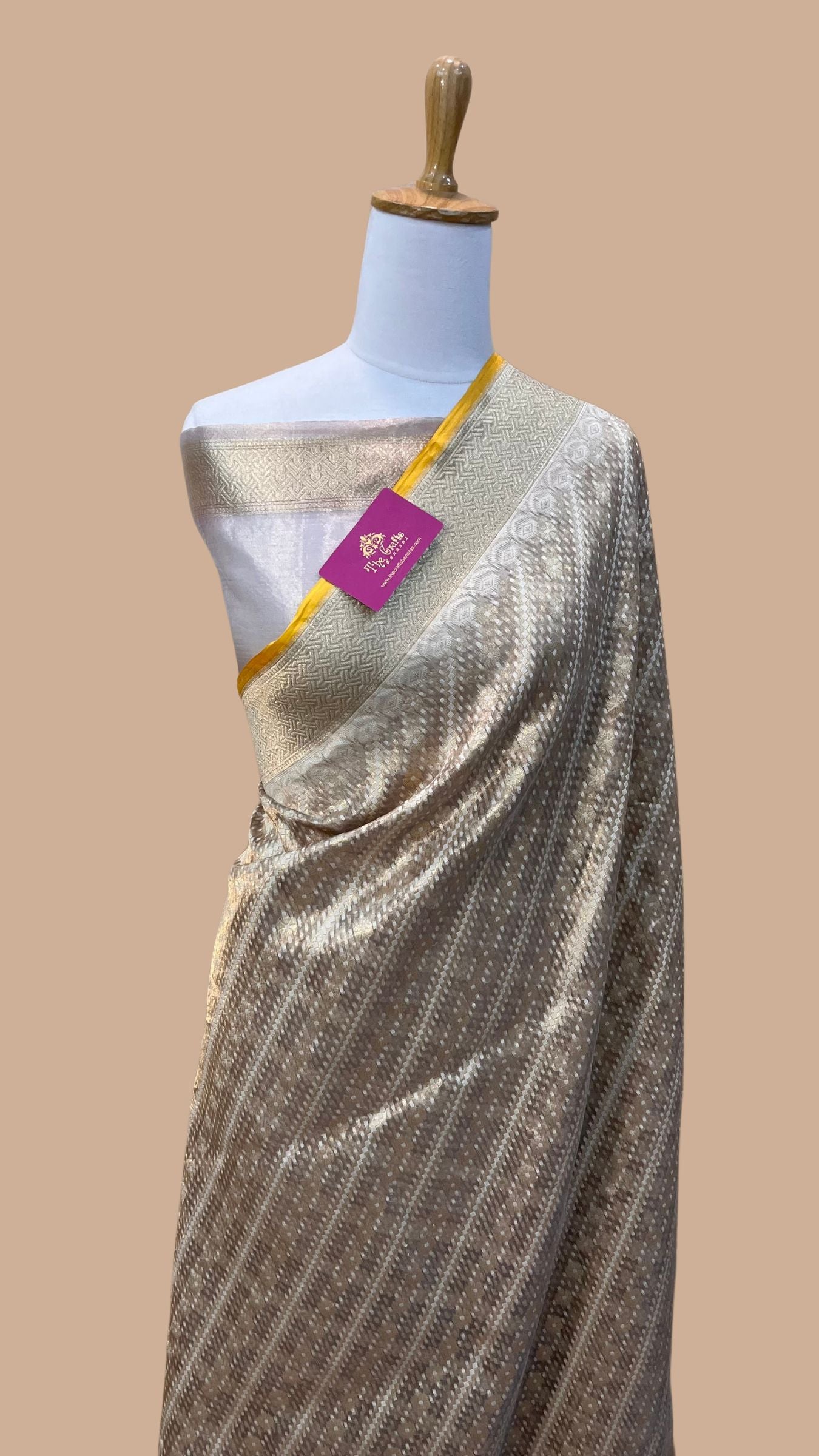 Pure Tissue Silk Handloom Banarasi Saree - Reshmi Zari