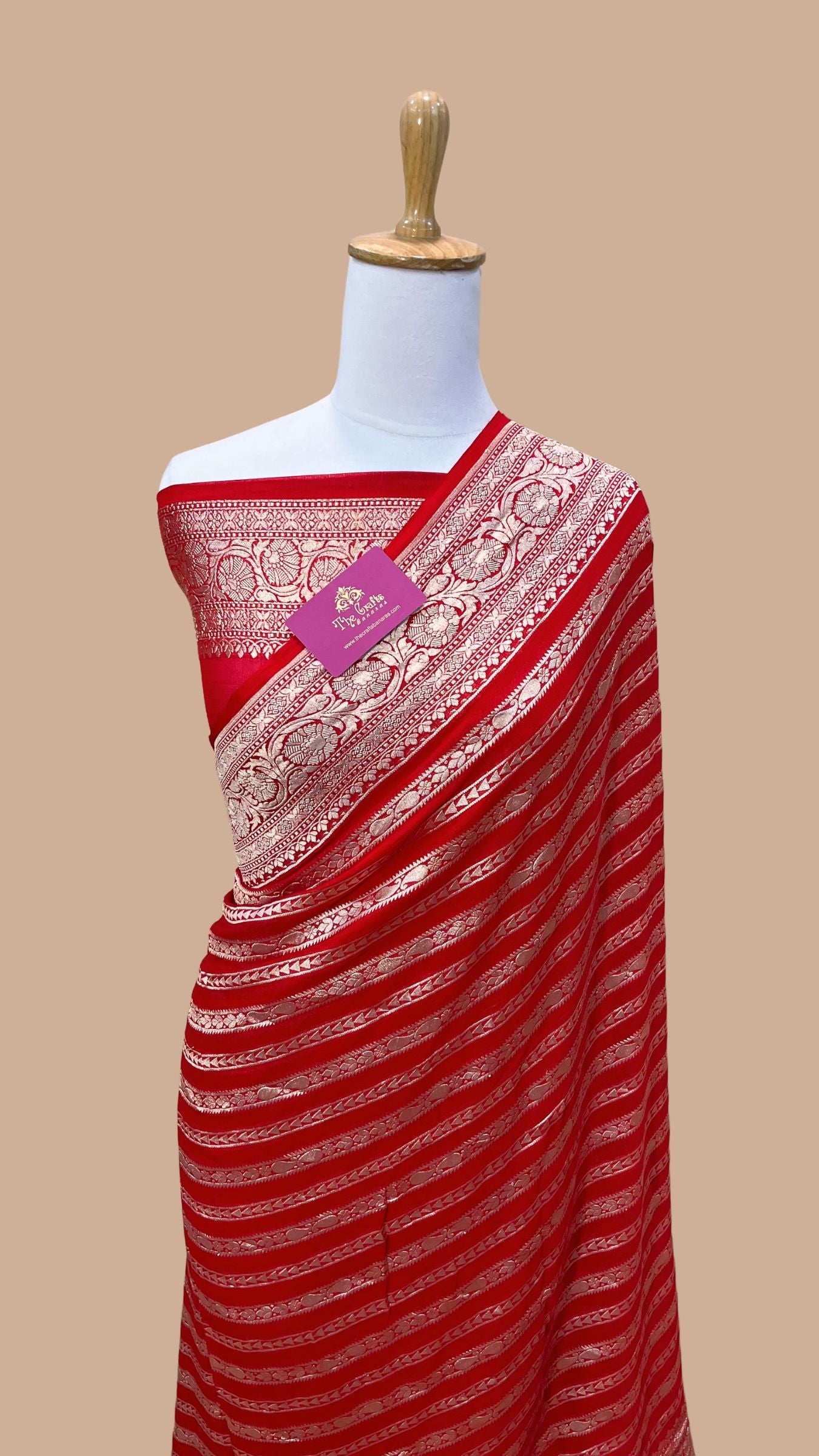 Khaddi Georgette Handloom Banarasi Saree - Water Zari