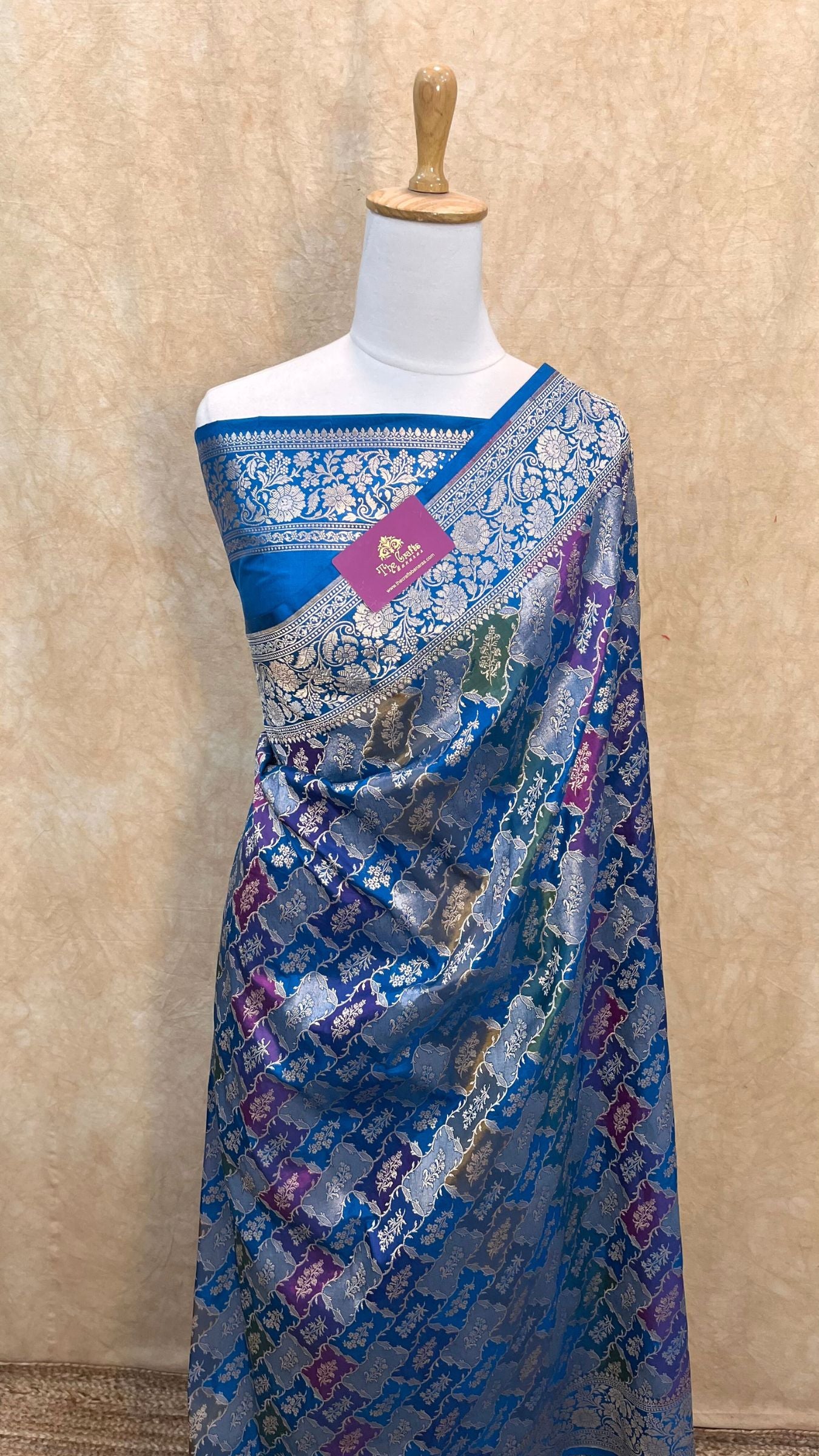 Rangkat Pure Katan Silk Handloom Banarasi Saree - All over Jaal work