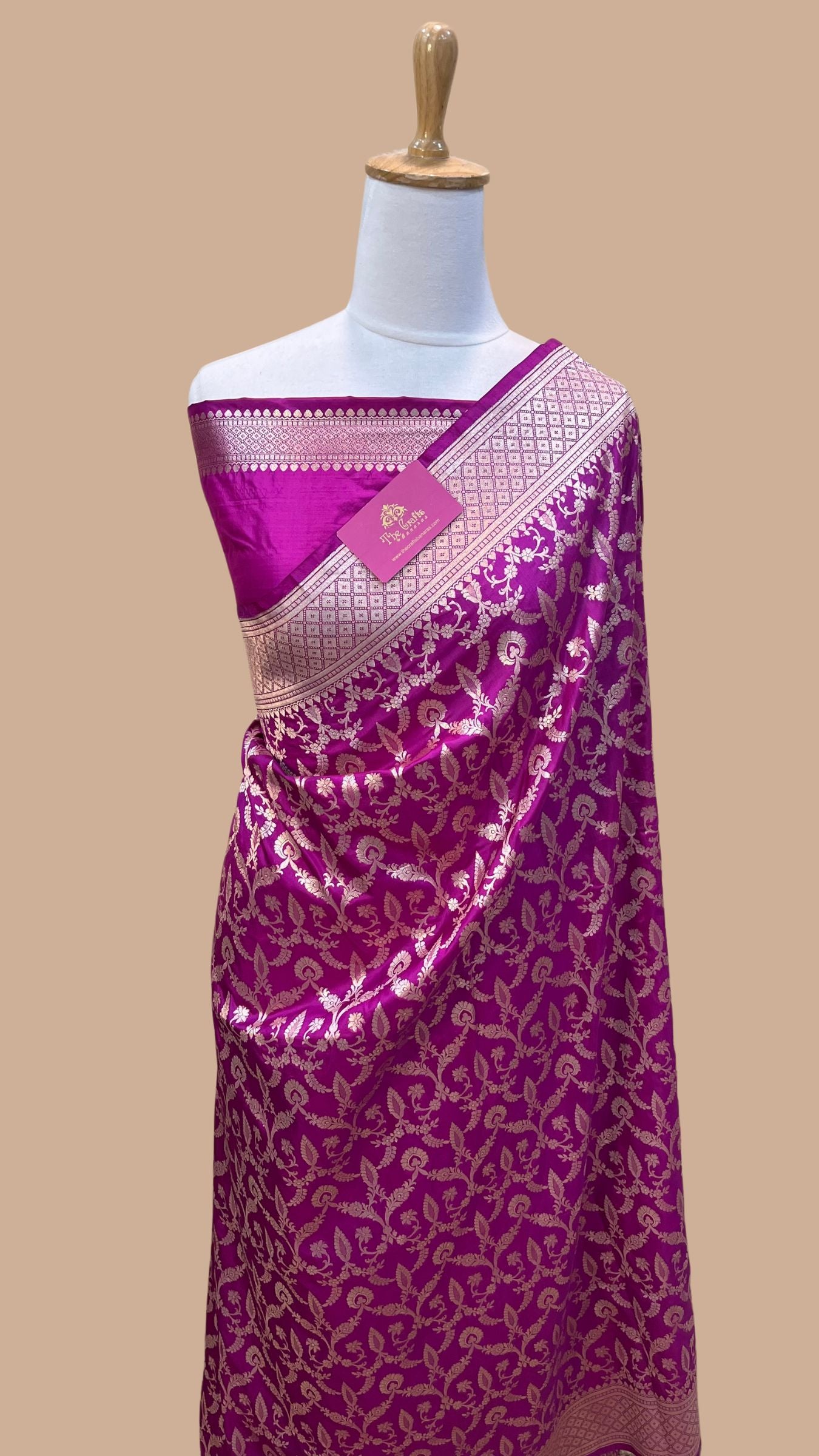 Pure Katan Silk Handloom Banarasi Saree - Jaal work