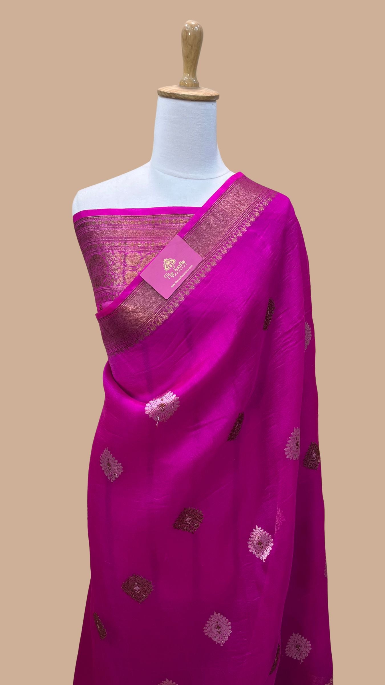 Pure Kora Silk Handloom Banarasi Saree - Alfi Kadhua motifs