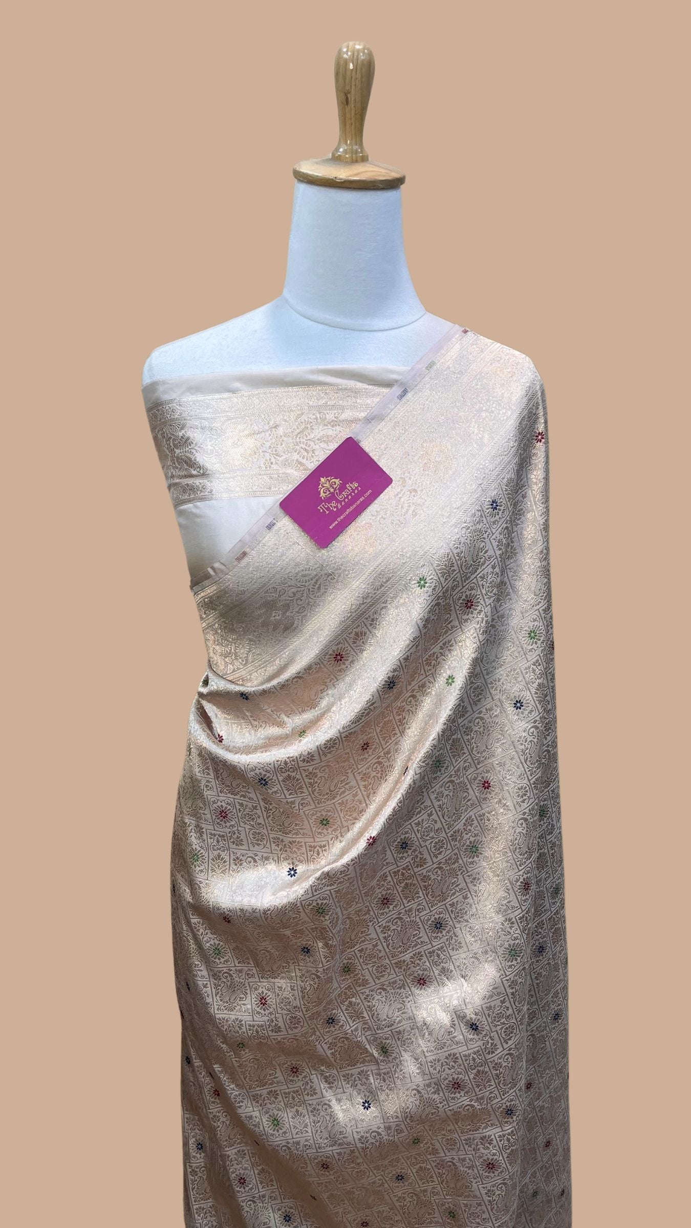 Pure Katan Silk Handloom Banarasi Saree - Tanchui Brocade Meena