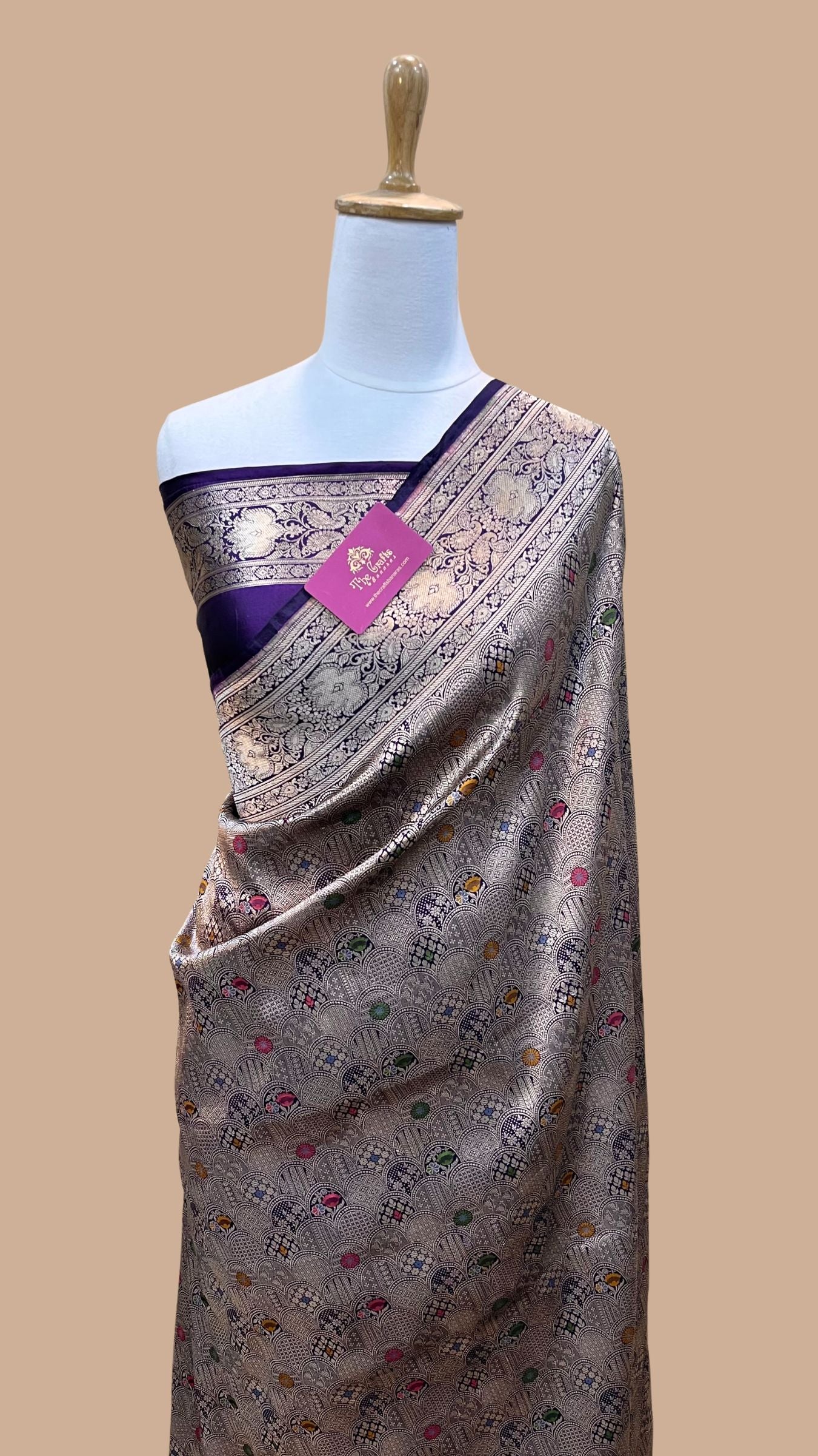 Pure Katan Silk Handloom Banarasi Saree - Tanchui Brocade Meena