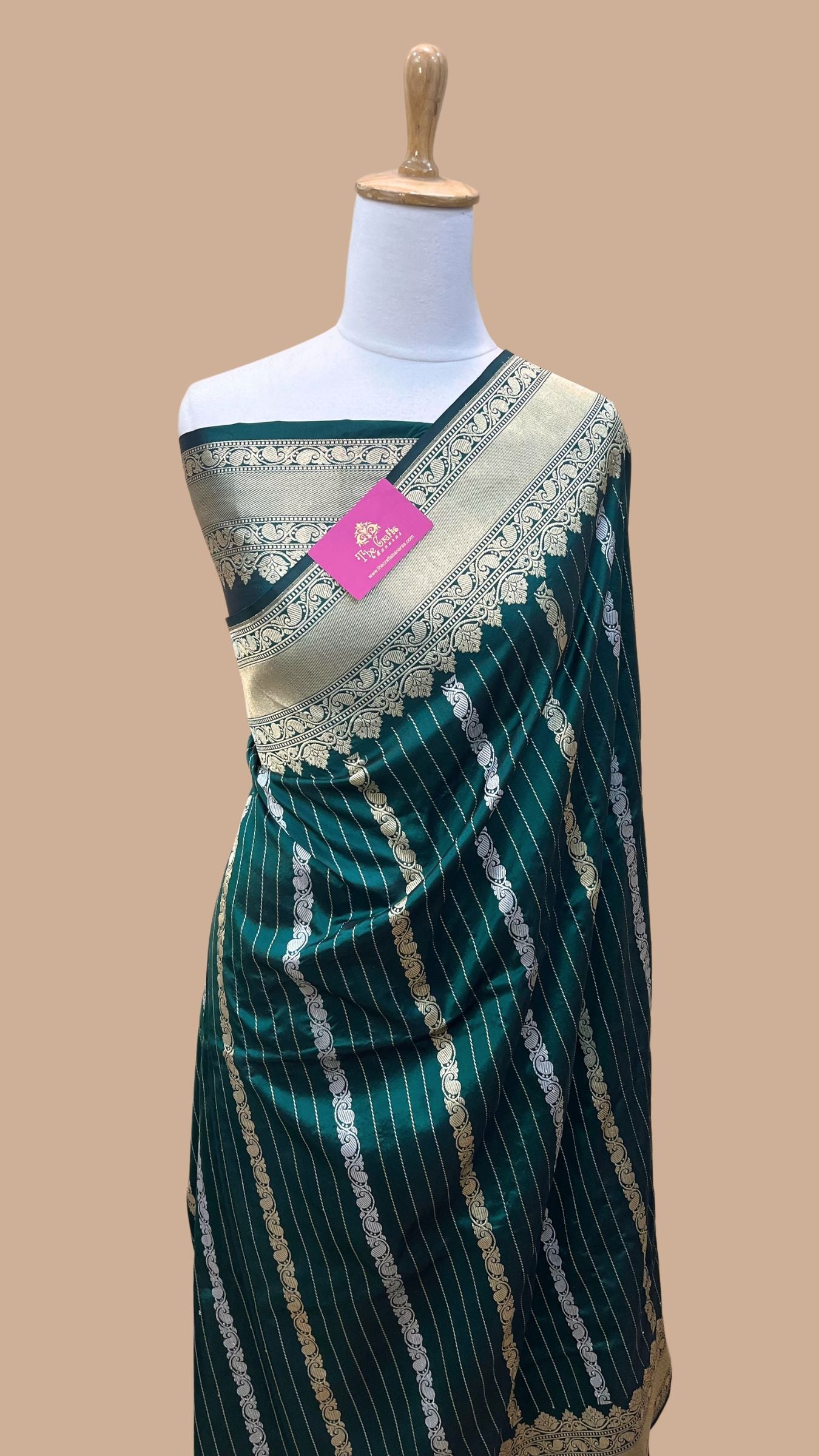 Pure Katan Silk Handloom Banarasi Saree - With Sona Roopa kadhua Motifs