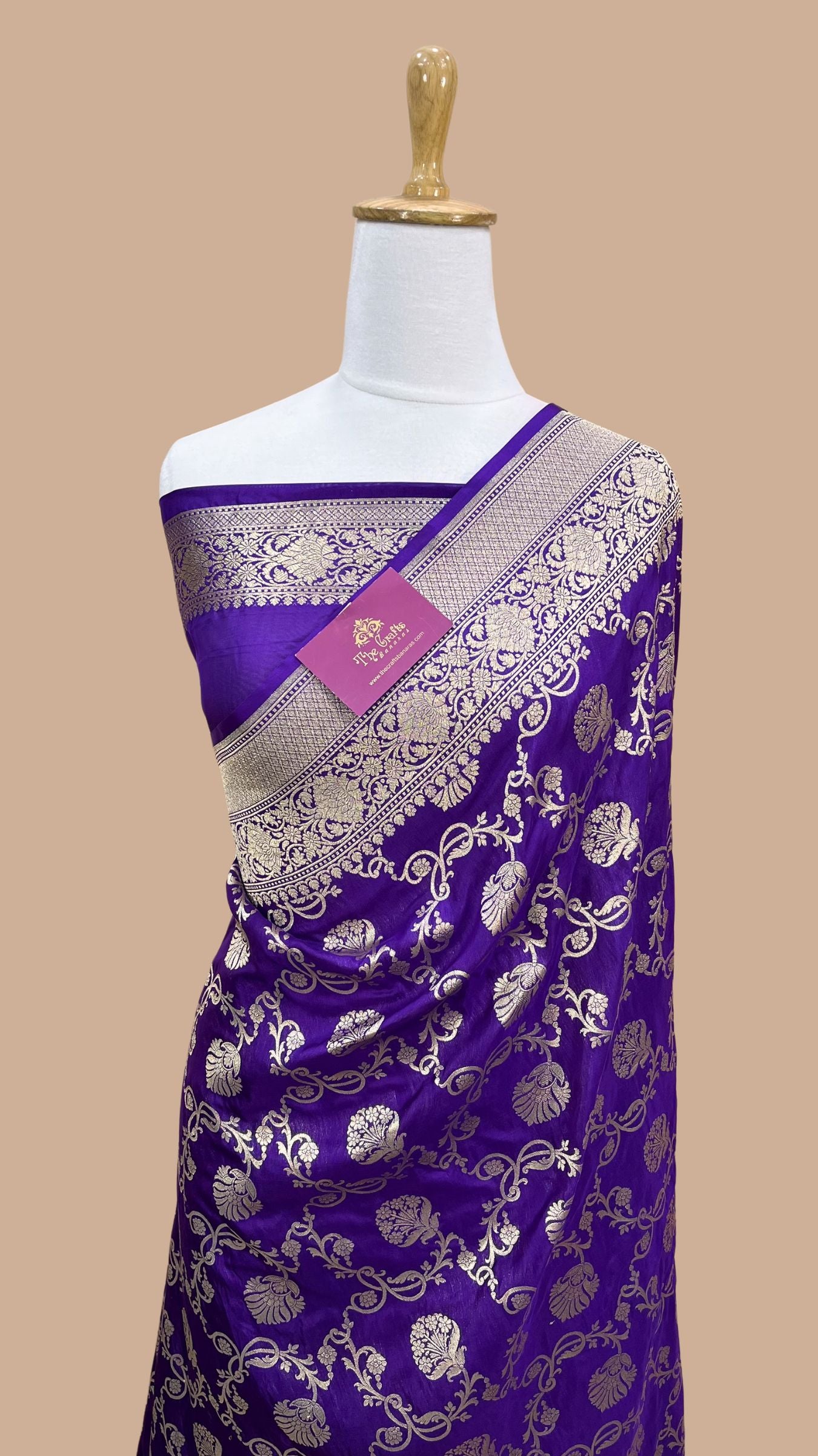 Pure Katan Silk Handloom Banarasi Saree - Jaal work