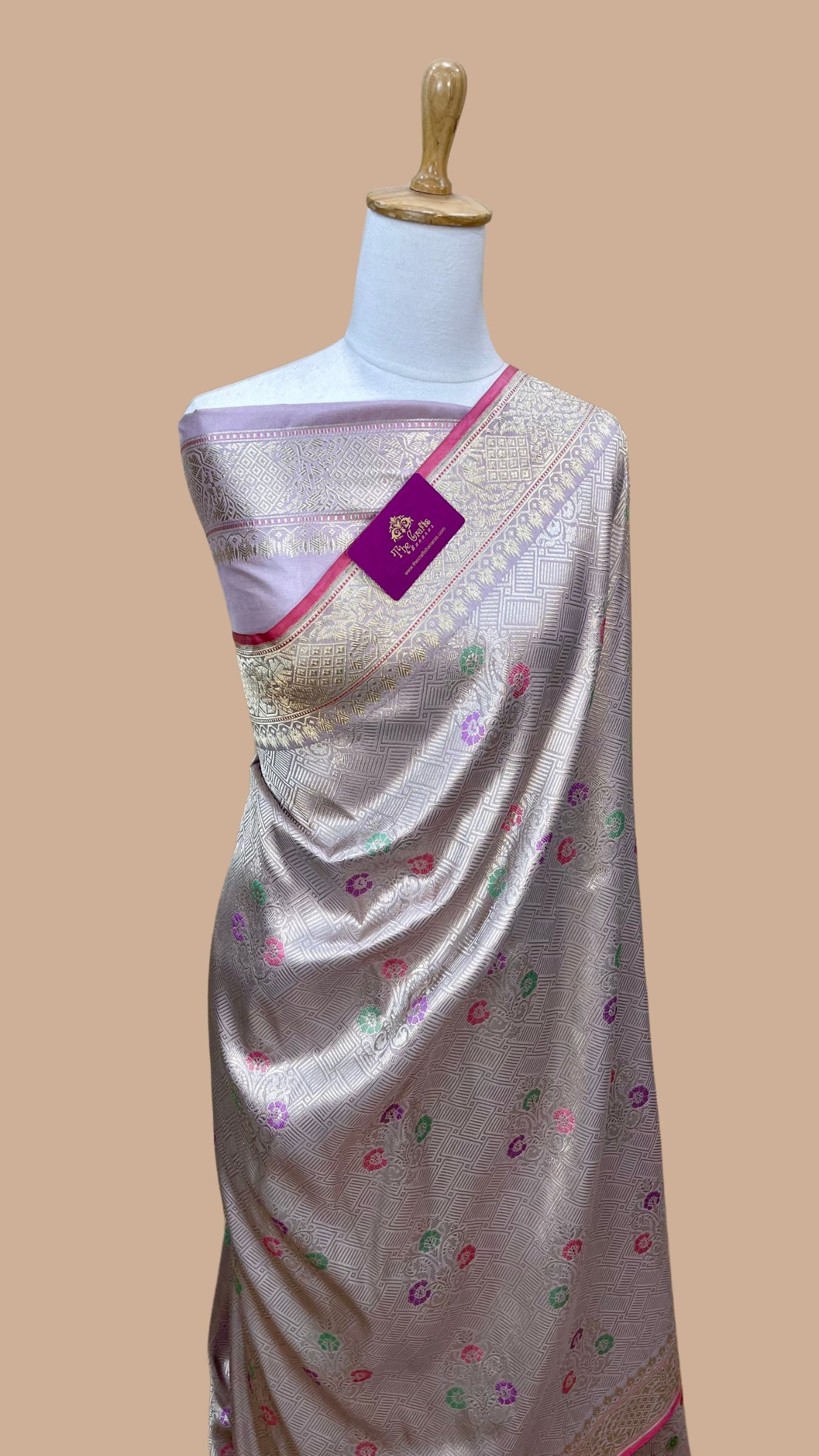 Pure Katan Silk Handloom Banarasi Saree - Kadhua Tanchui Brocade Meena