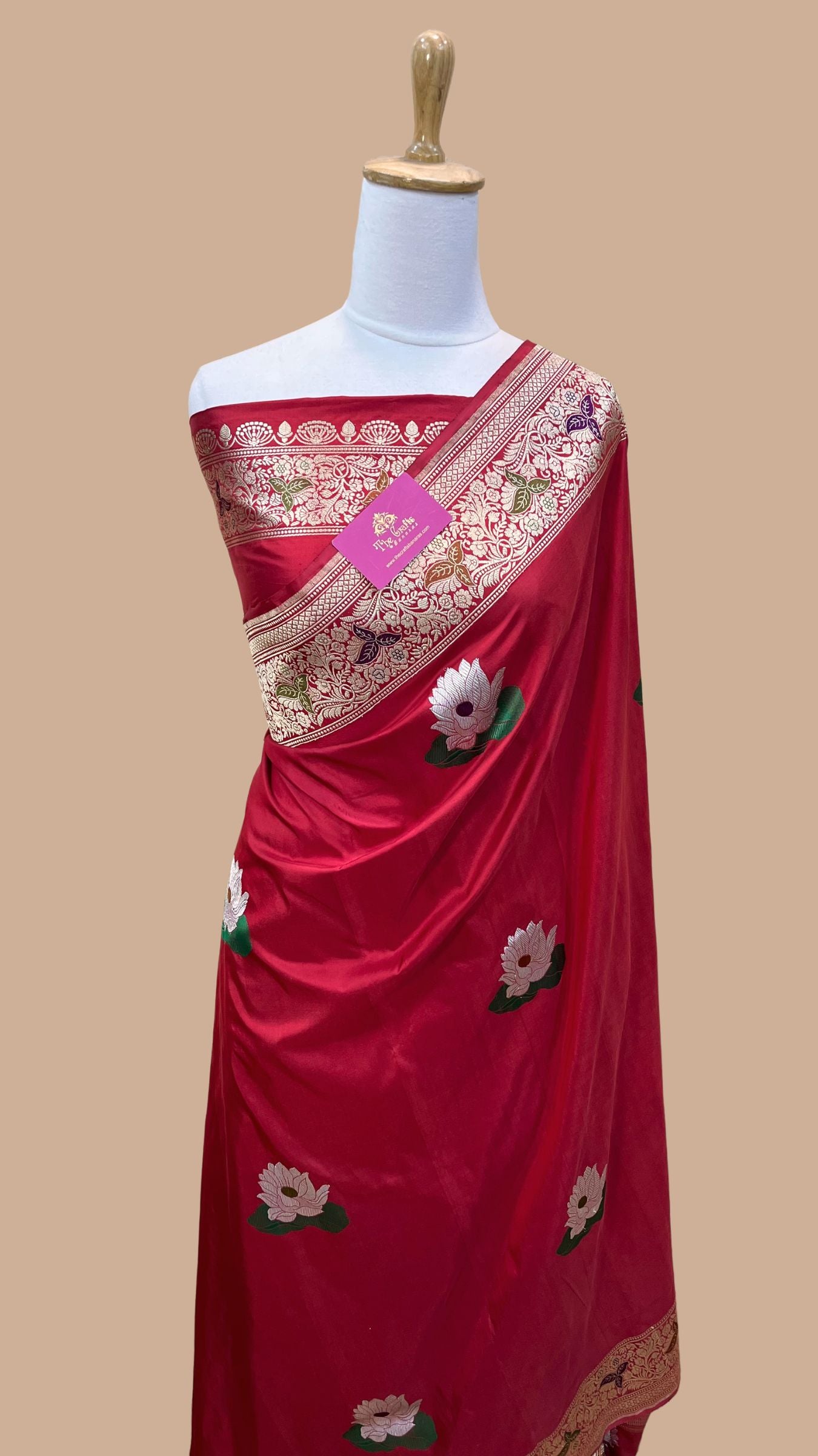 Pure Katan Silk Handloom Banarasi Saree - with kadhua meenakari motifs