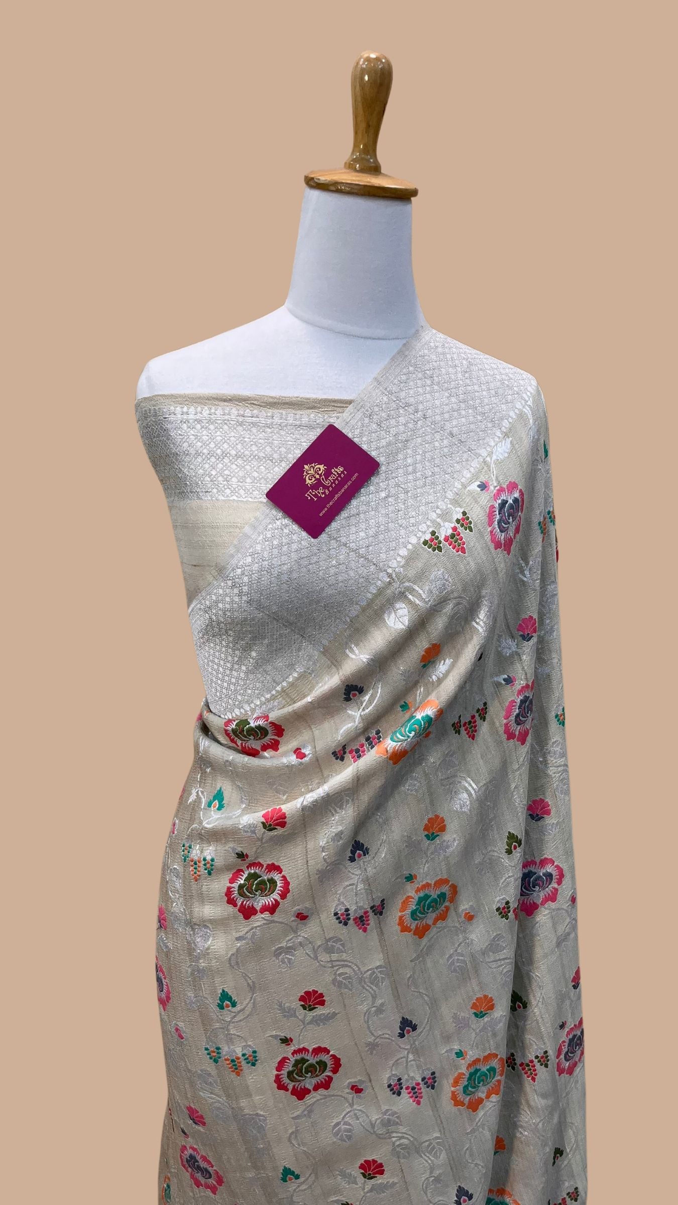 Tussar Georgette Handloom Banarasi Saree - Meenakari