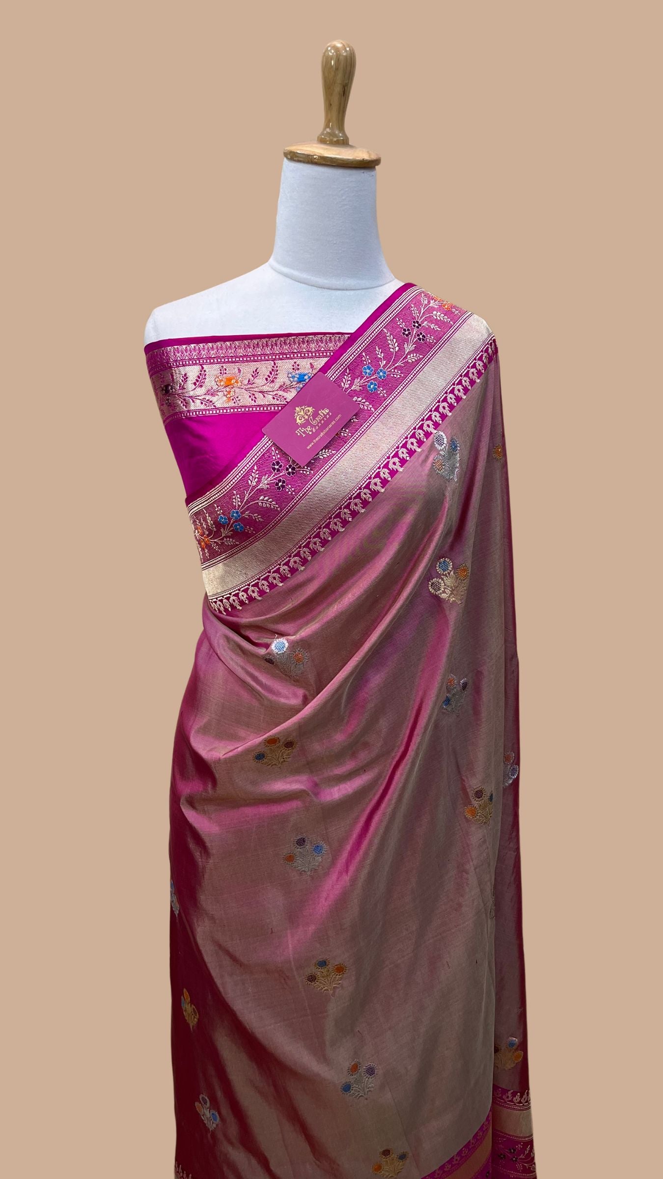 Pure Katan Silk Handloom Banarasi Saree - with kadhua meenakari motifs